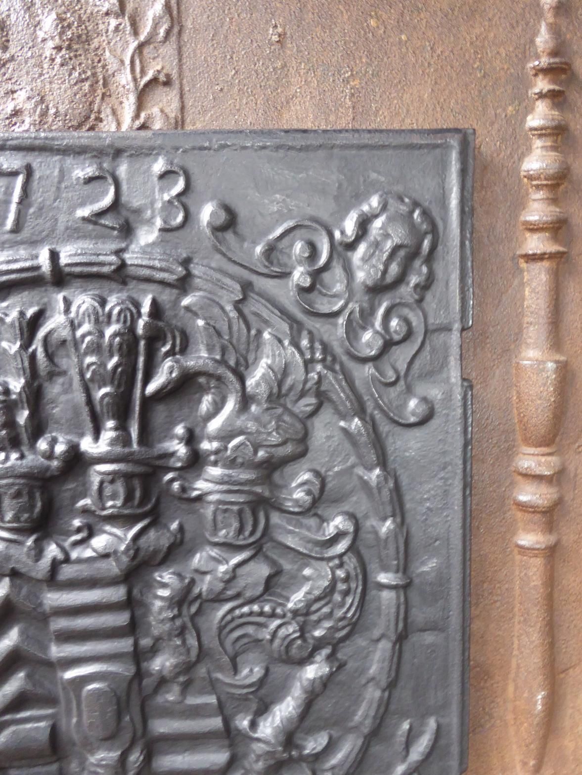 German Louis XV Style 'Coat Of Arms' Fireback / Backsplash photo vinterior