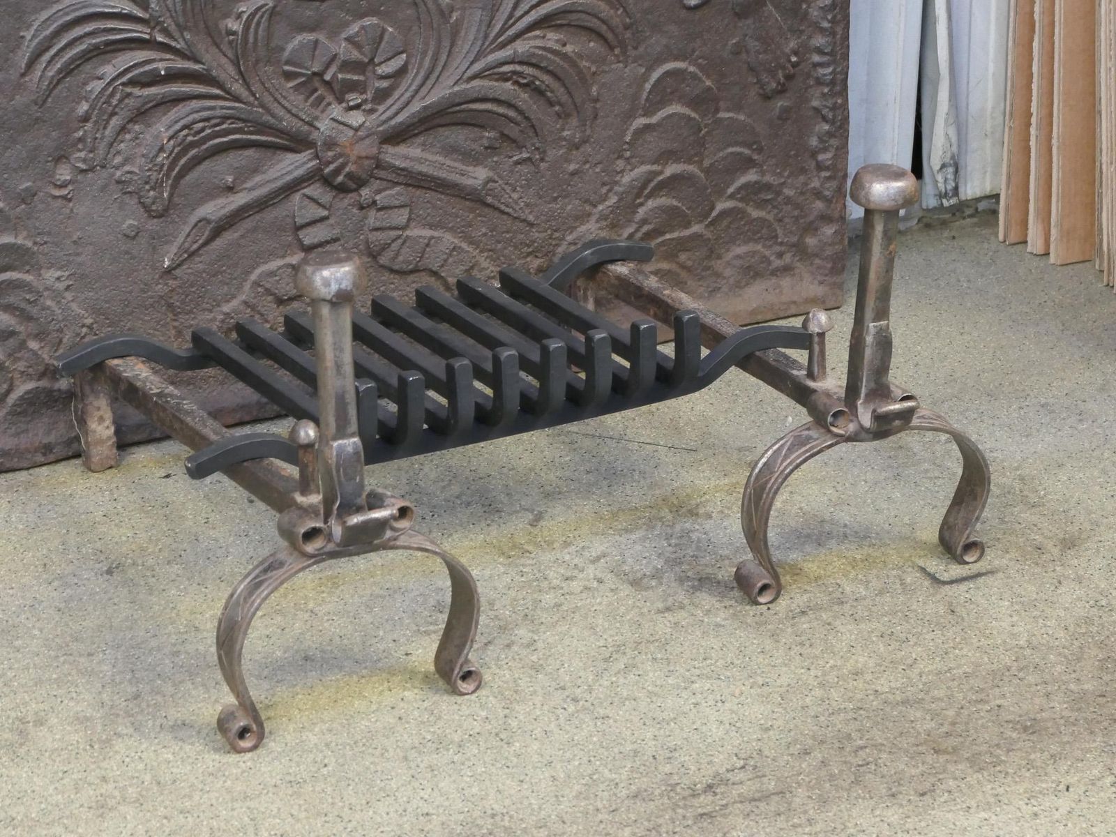 French Louis XV Period Fireplace Grate Or Fire Basket, 18th Century photo 593.0