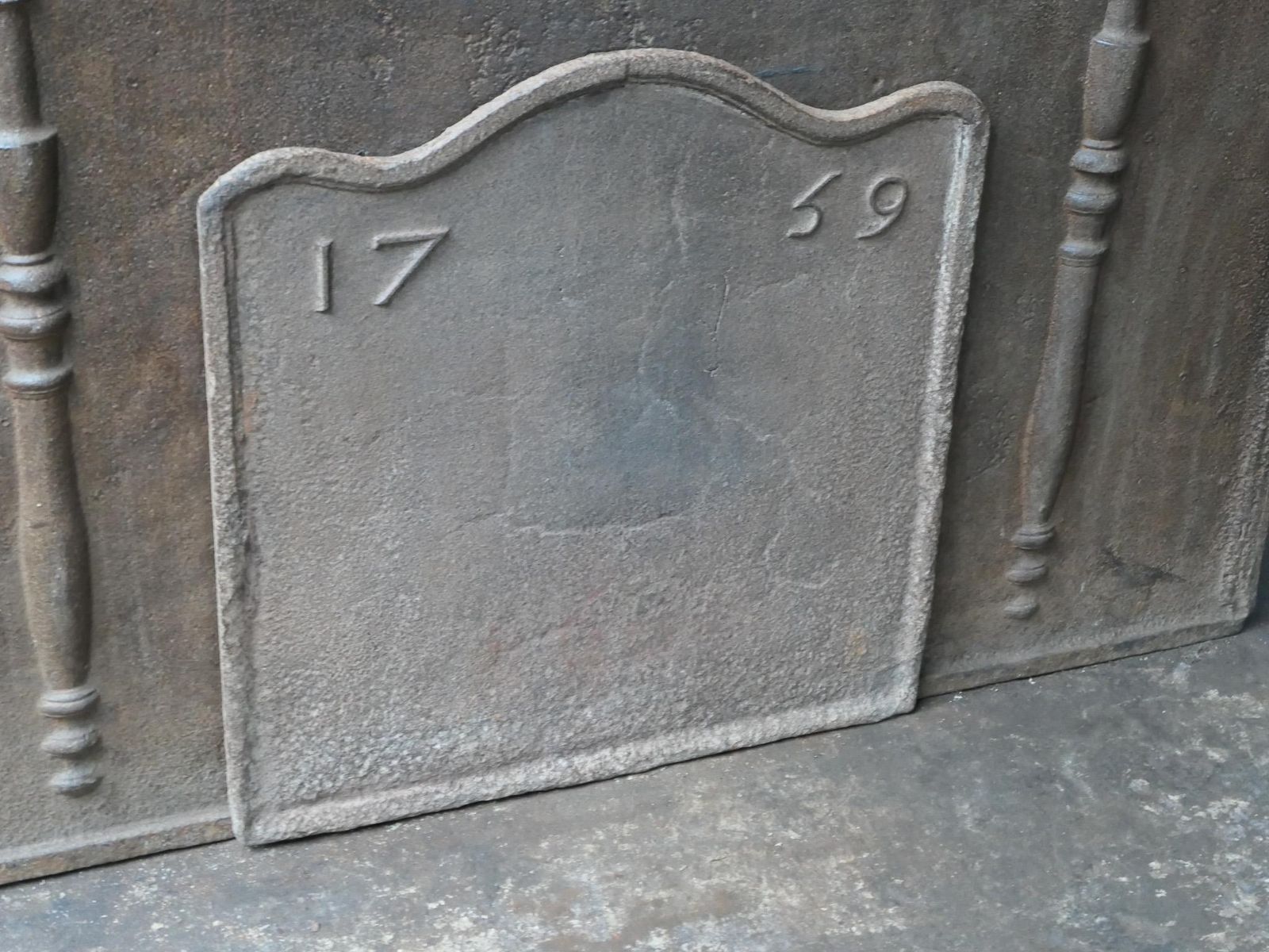 photo for sale 18th Century French Louis XV Period Fireback / Backsplash