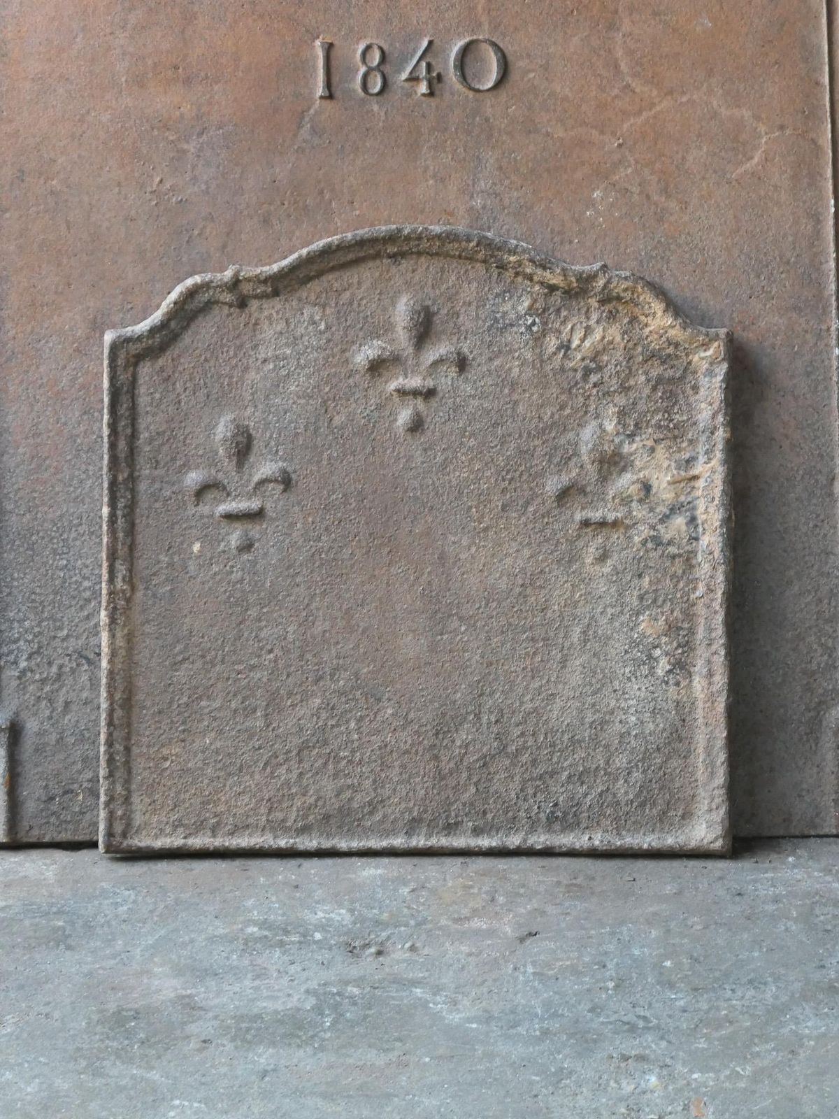 Antique French Louis XIV 'Fleur De Lys' Fireback / Backsplash, 17th Century photo Home Fixtures