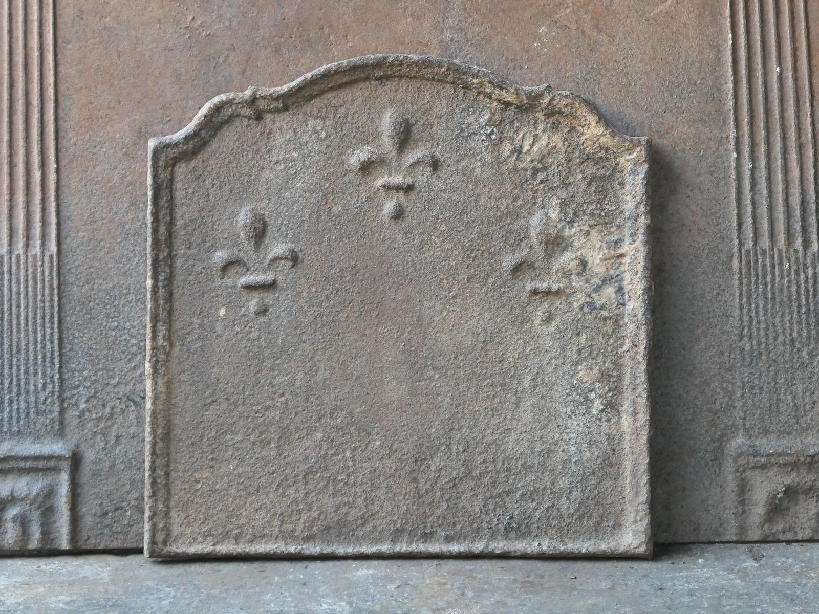 Antique French Louis XIV 'Fleur De Lys' Fireback / Backsplash, 17th Century photo 491.0