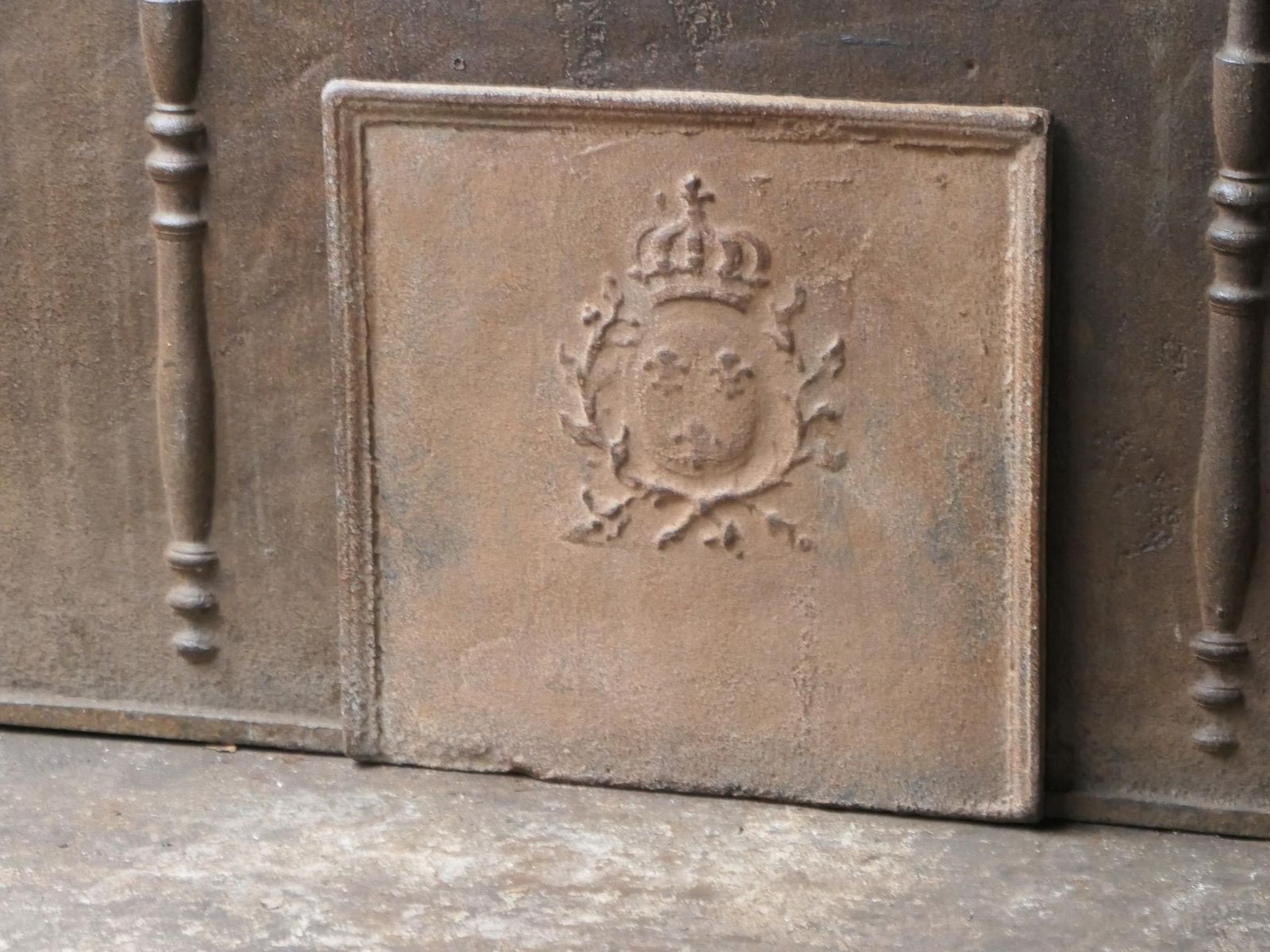 18th Century French Louis XV Period 'Arms Of France' Fireback / Backsplash photo 576.0