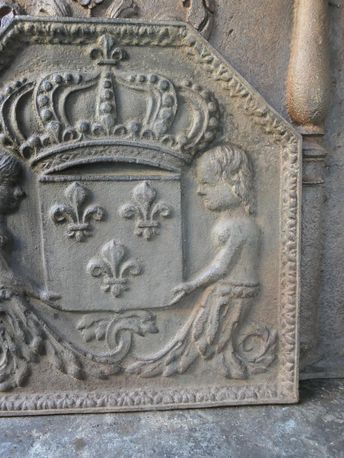 French Renaissance Style 'Arms Of France' Fireback / Backsplash photo buy