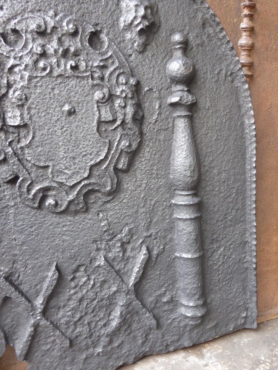 photo vinterior 17th Century French Louis XIII 'Coat Of Arms' Fireback / Backsplash