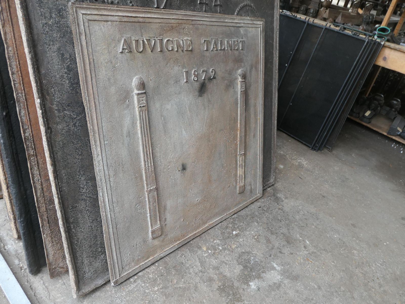 Antique French Napoleon III 'Pillars Of Freedom' Fireback / Backsplash, 19th C. photo vinterior