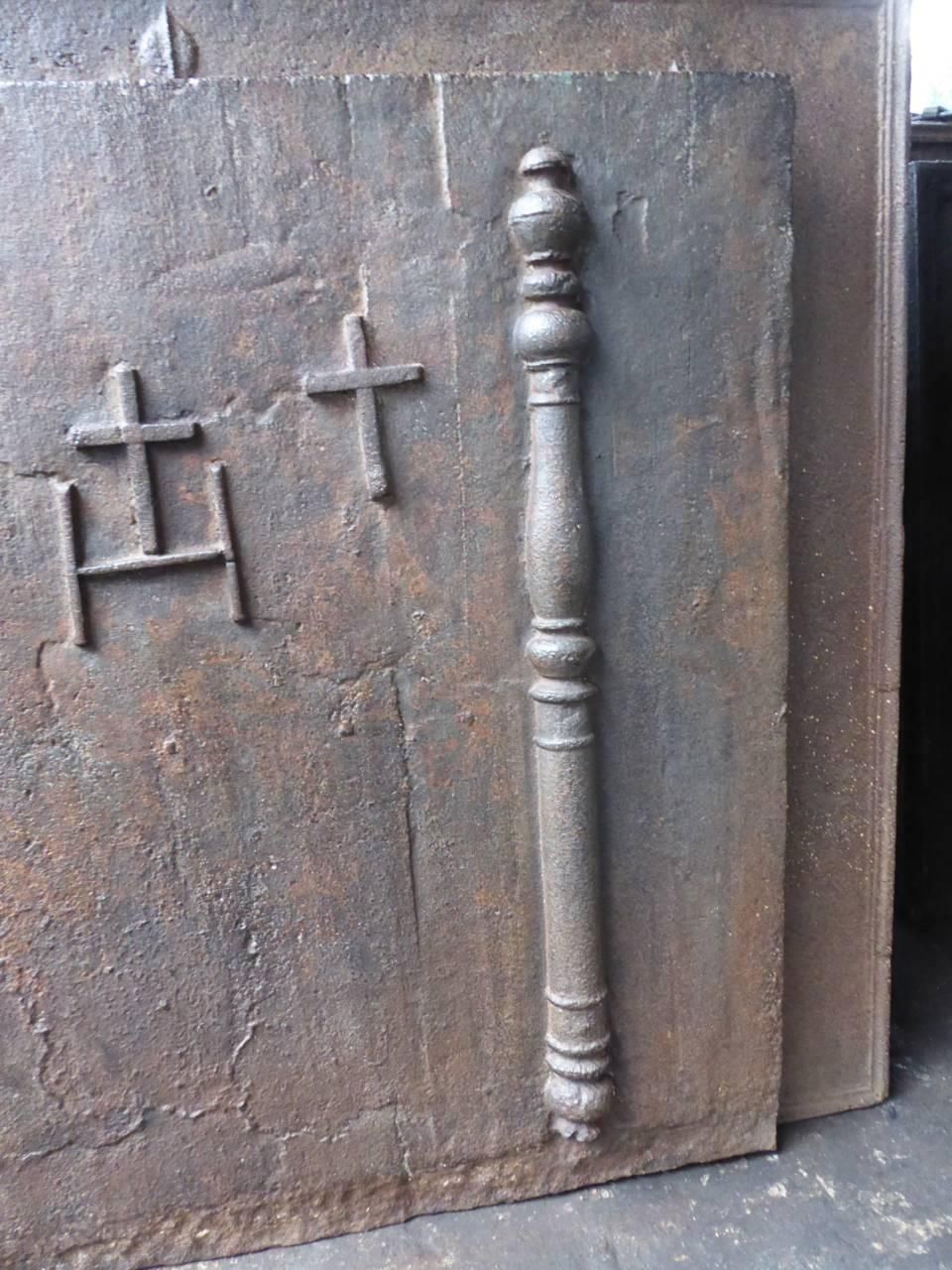 French 'Pillars With Crosses' Fireback / Backsplash, 18th Century photo Home Fixtures