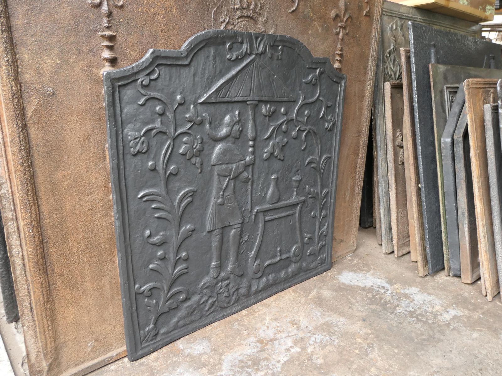 Home Fixtures 18th Century French Louis XV Period 'Chinoiserie' Fireback / Backsplash photo