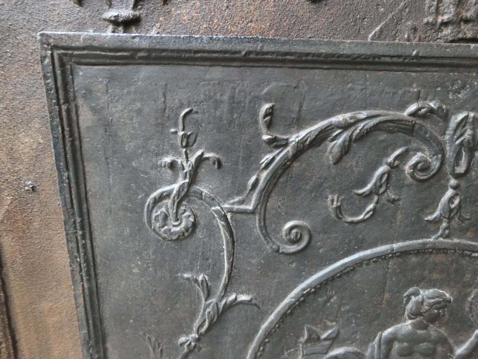 1258.0 Antique French Fireback / Backsplash With The Goddess Venus, 18th Century photo