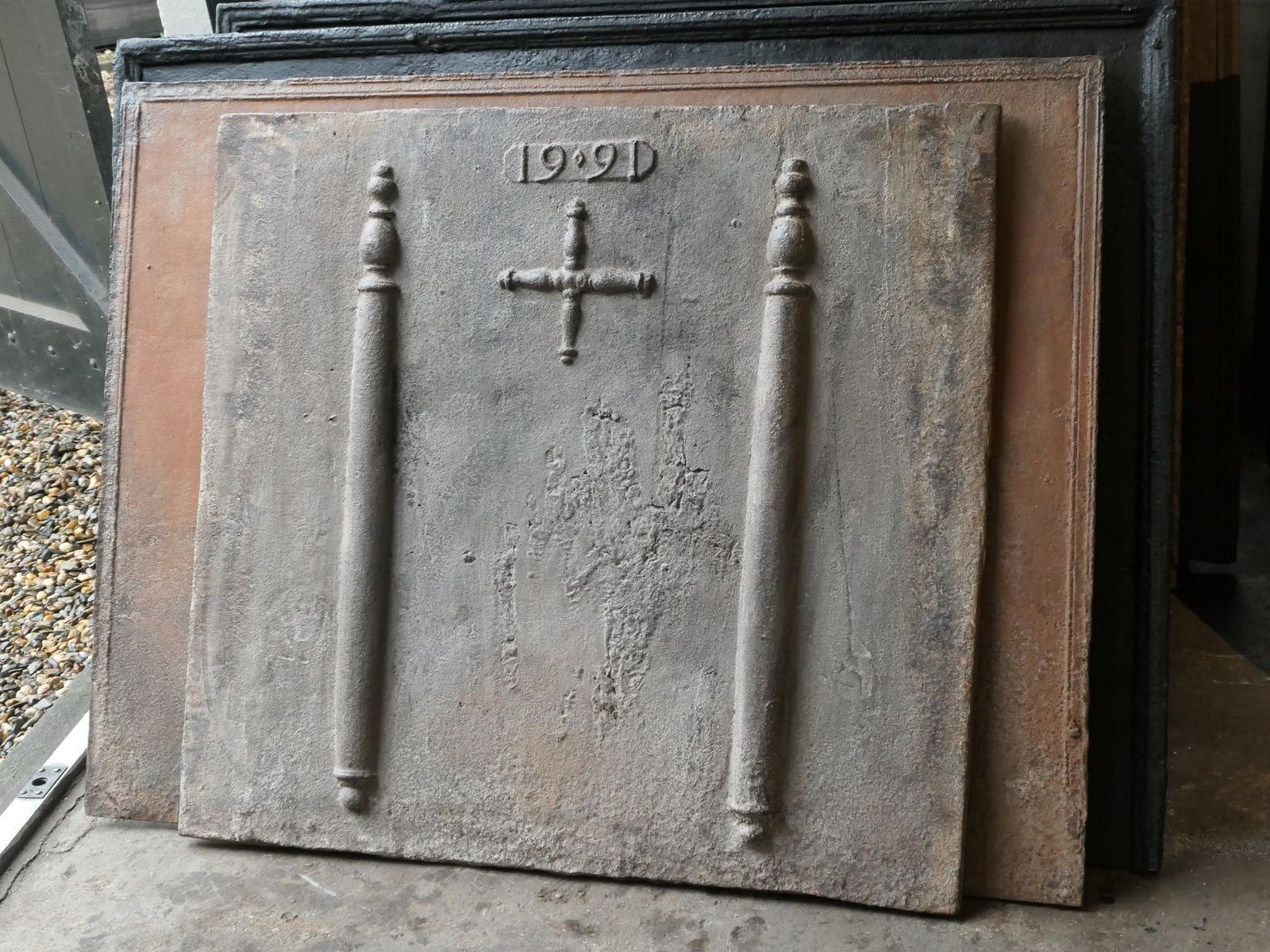 Antique Louis XIV 'Pillars With Saint Andrew's Cross' Fireback / Backsplash photo Home Fixtures