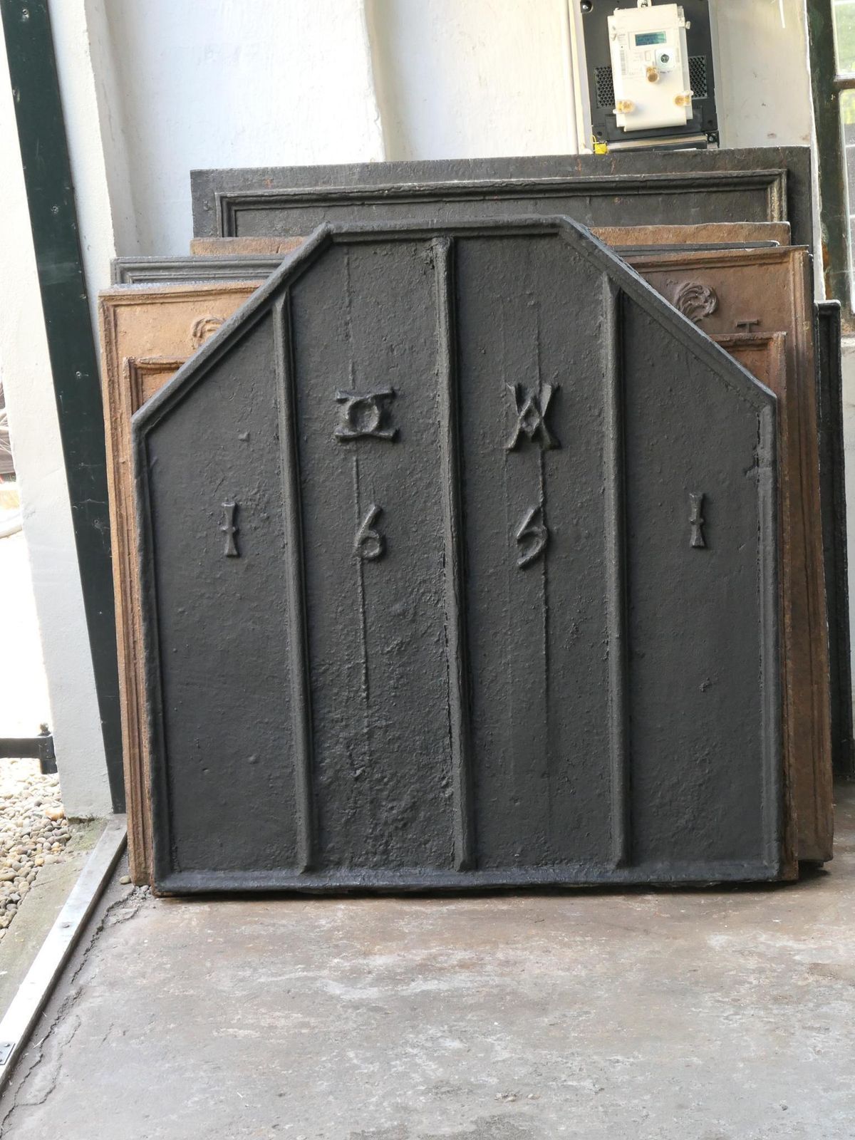 French Louis XIII Style 'Coat Of Arms' Fireback / Backsplash photo for sale