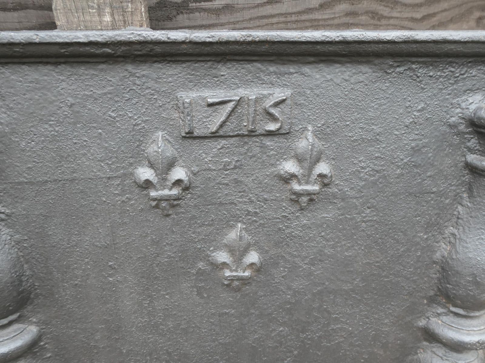 Large 18th Century French Fireback / Backsplash With Pillars And Fleurs De Lys photo Home Fixtures