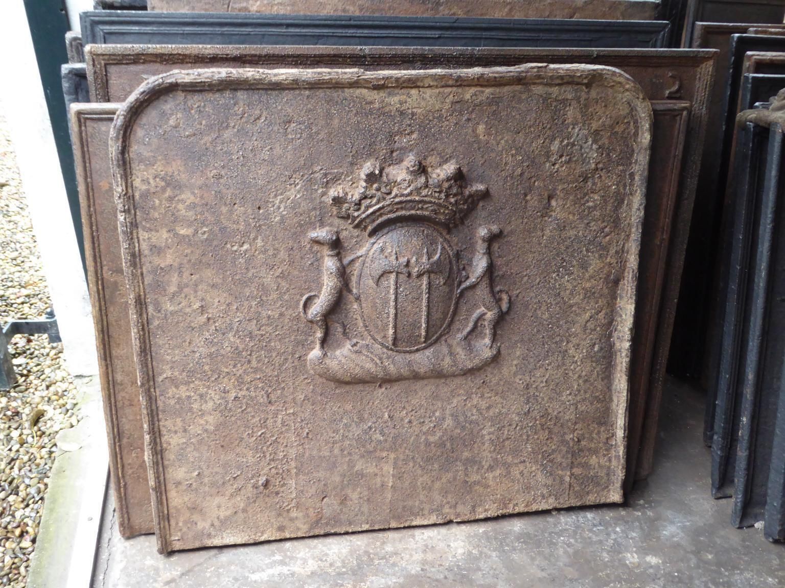Large French Louis XIV 'Coat Of Arms' Fireback / Backsplash, 17th Century photo Home Fixtures