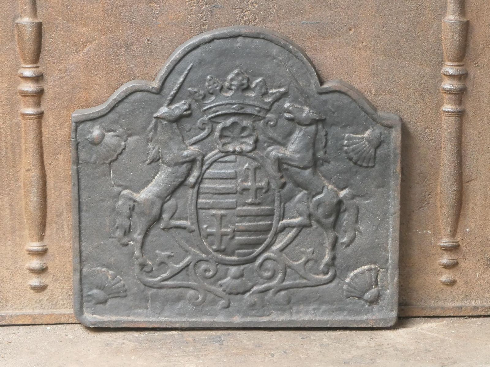 French Louis XIV Style 'Coat Of Arms' Fireback / Backsplash, 20th Century photo Home Fixtures