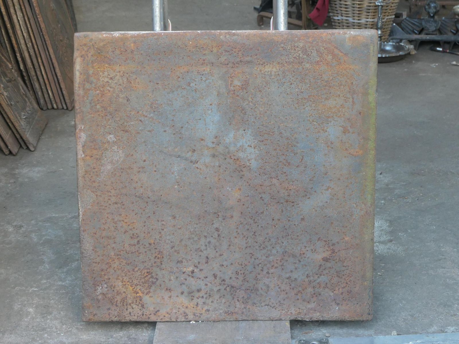 photo vintage Antique French Neoclassical Period Fireback / Backsplash, 18th 19th C.