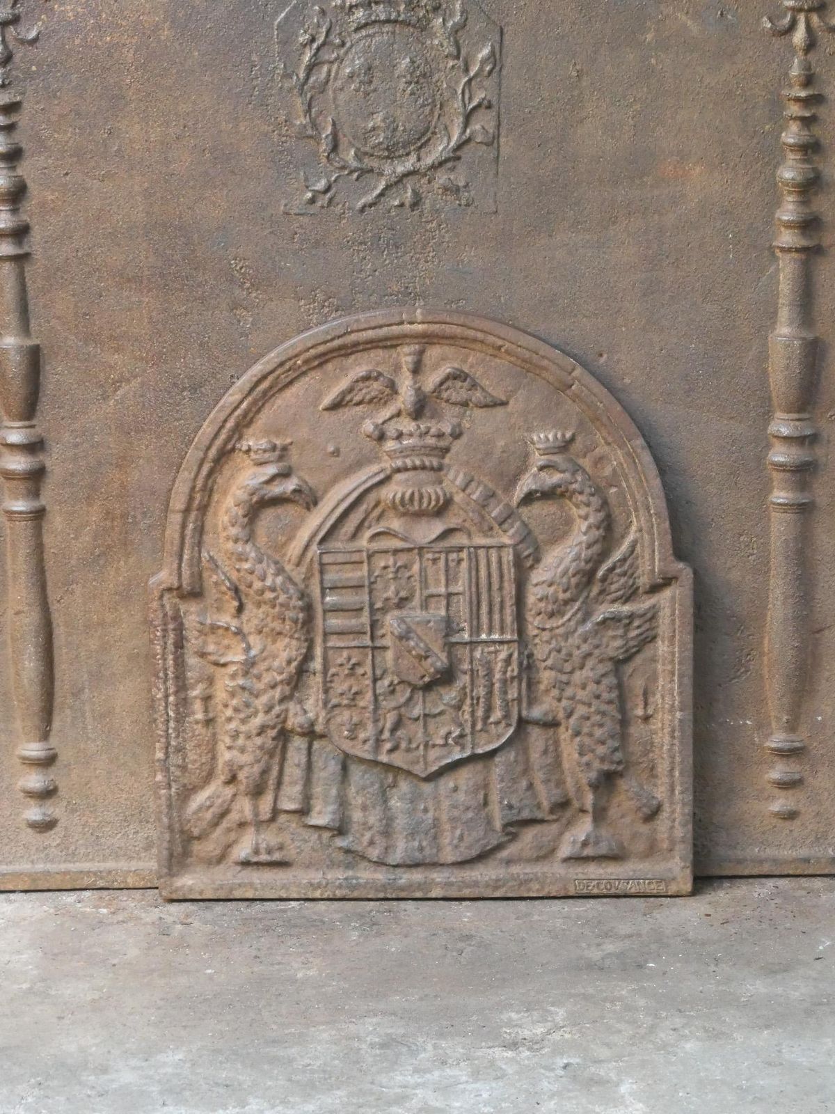 French Renaissance Style 'Coat Of Arms' Fireback / Backsplash, 20th Century photo for sale