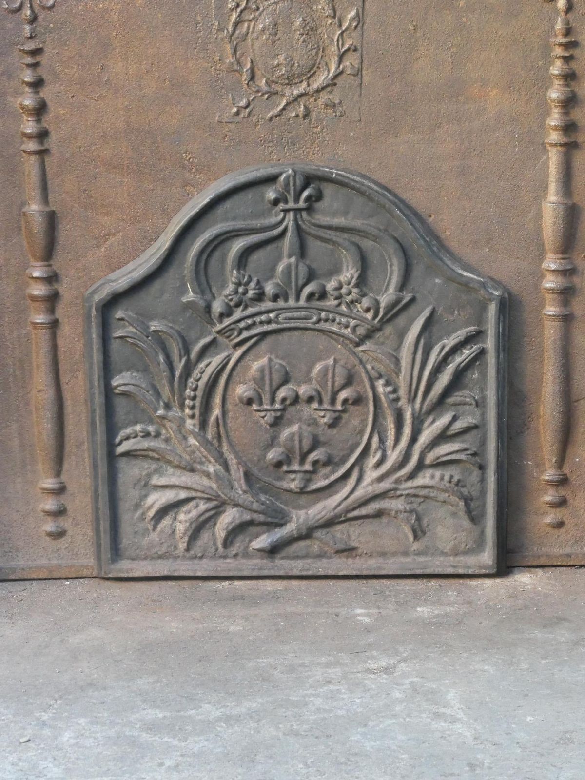 French Napoleon III Style 'Arms Of France' Fireback / Backsplash, 20th Century photo 380.0