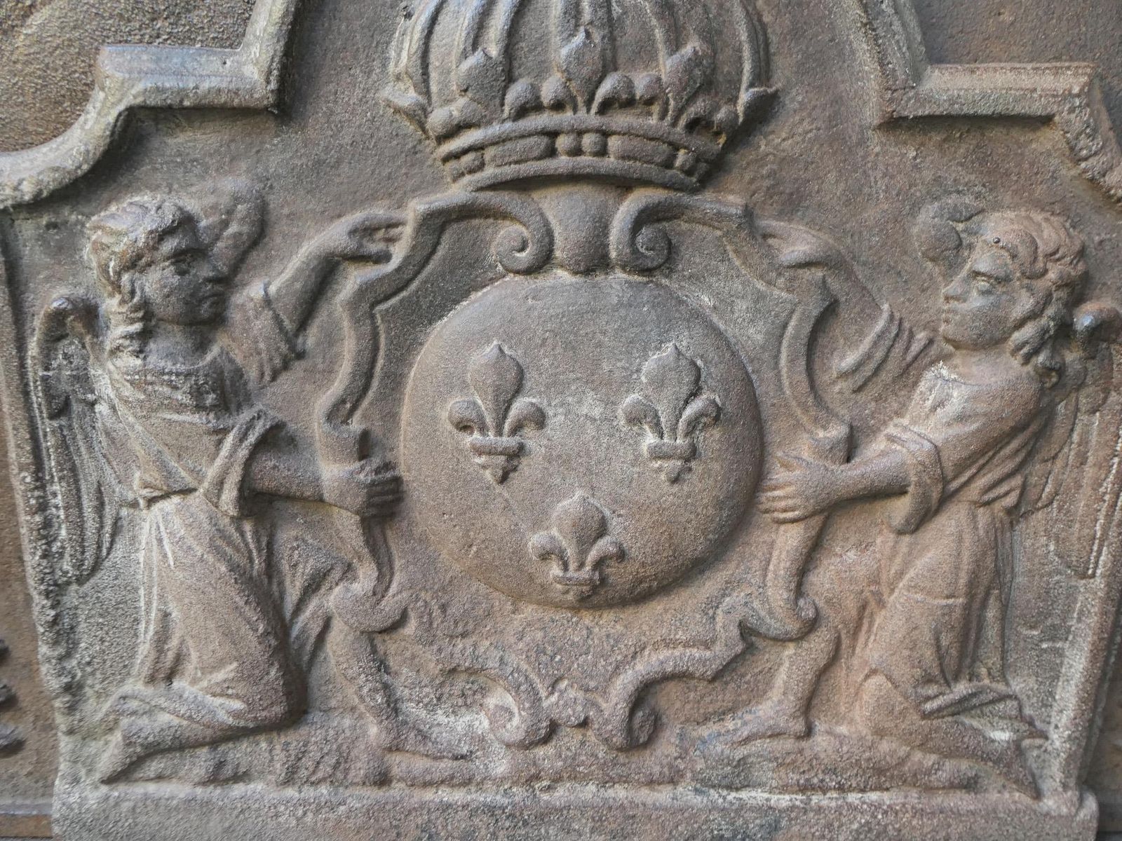 Home Fixtures 17th   18th Century French Louis XIV 'Arms Of France' Fireback / Backsplash photo