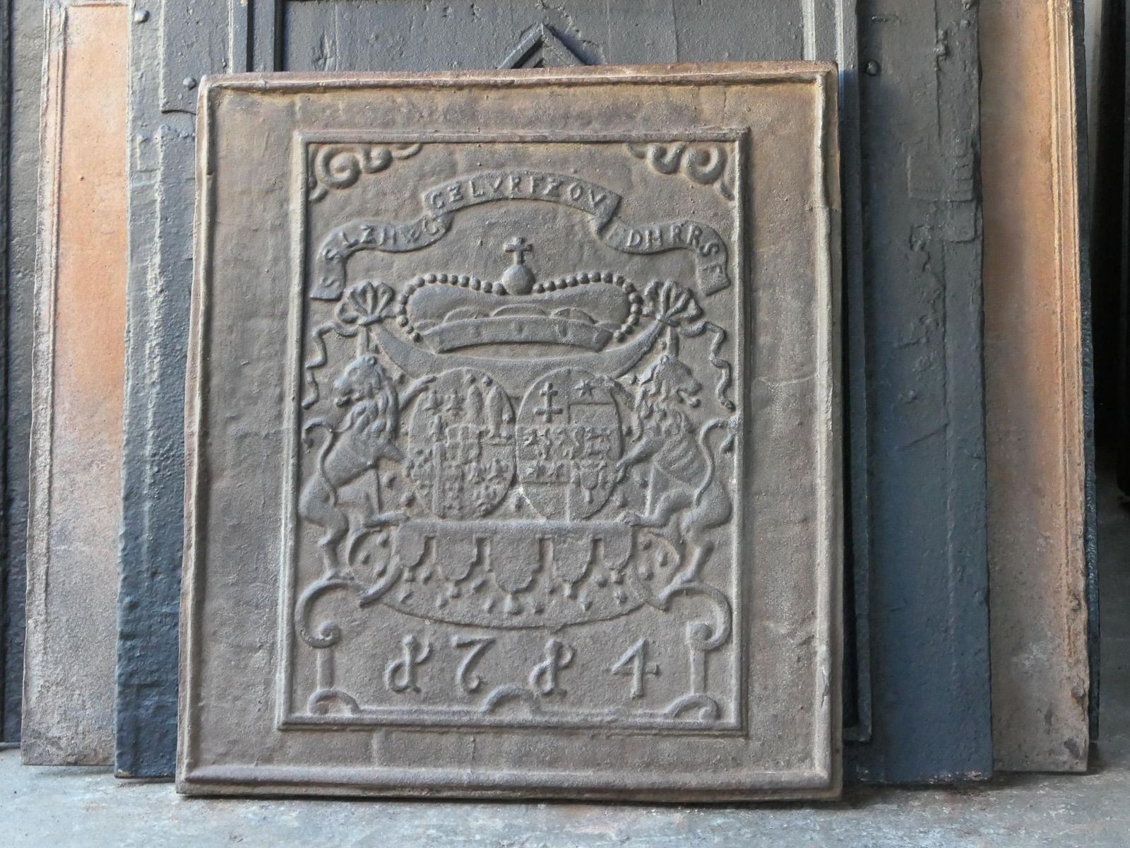 German Louis XIV Style Coat Of Arms Fireback / Backsplash, 20th Century photo 764.0
