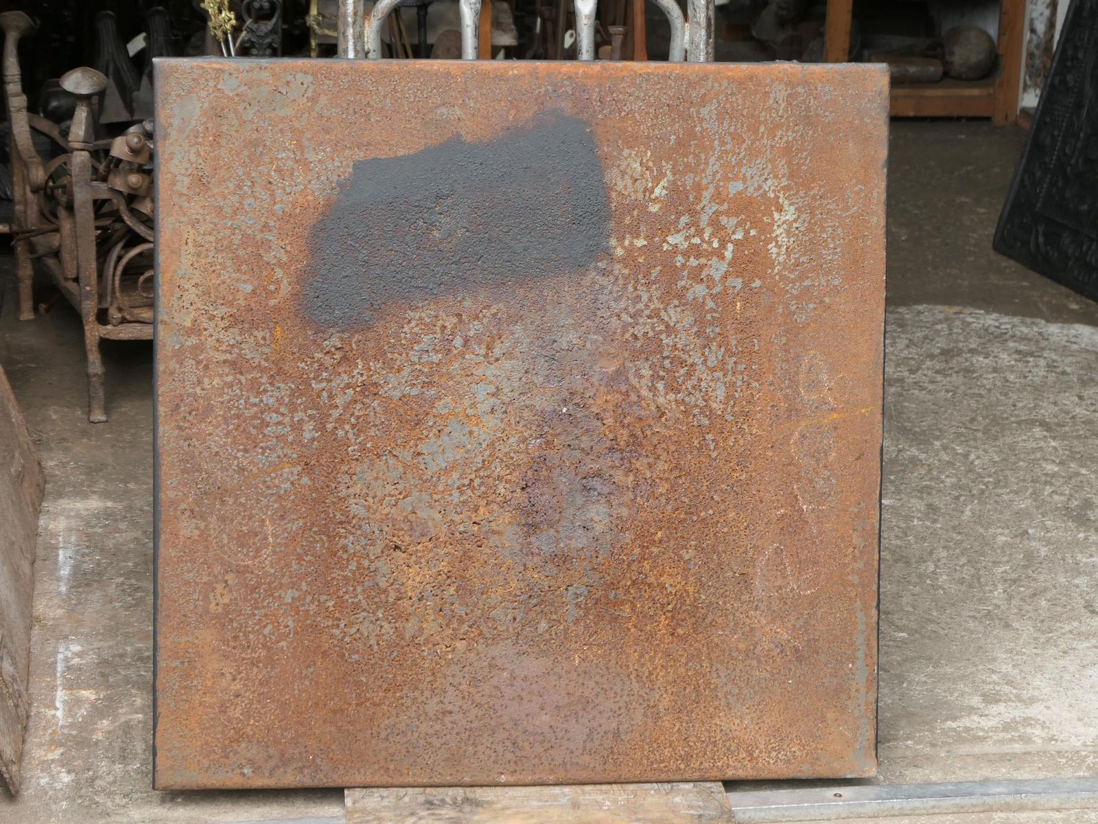 photo vinterior Antique French Napoleon III Style 'The Pub' Fireback / Backsplash