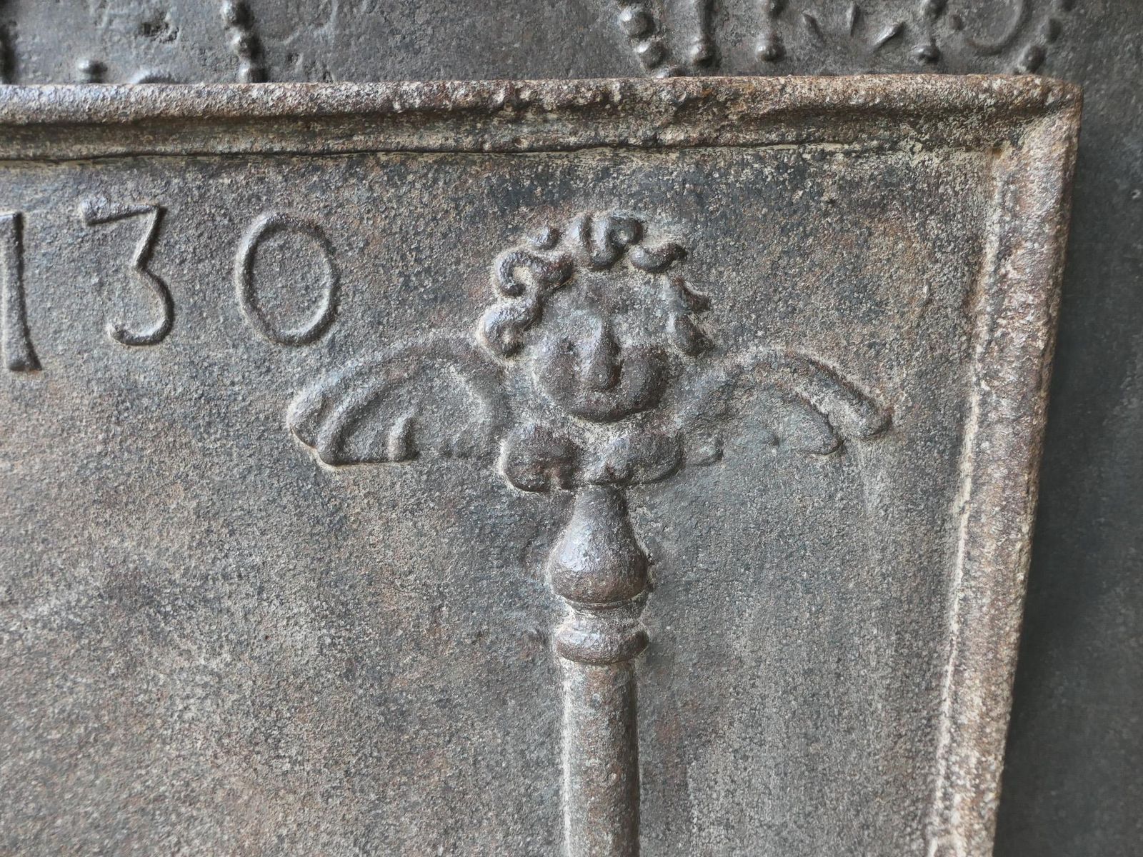 French Louis XV Fireback / Backsplash With Pillars Of Hercules, 18th Century photo vinterior