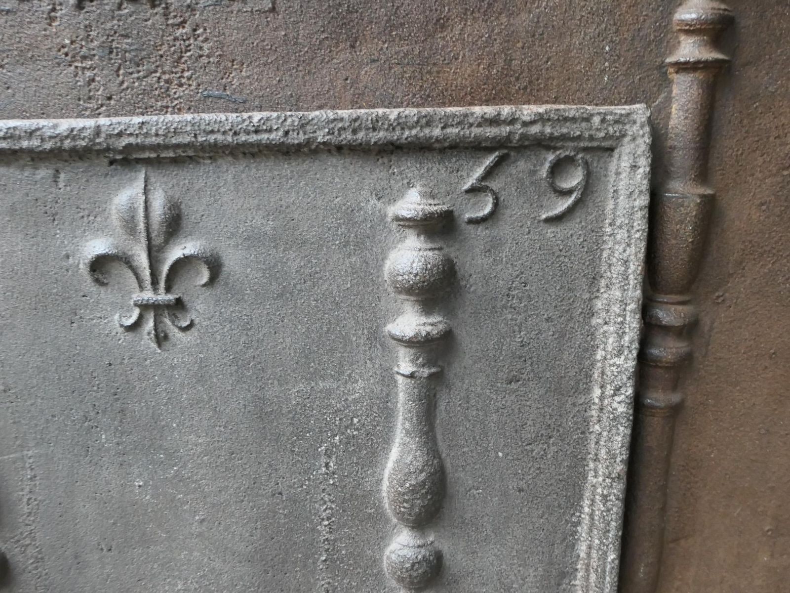 photo furniture 18th C. French Louis XV Fireback / Backsplash With Pillars And Fleur De Lys