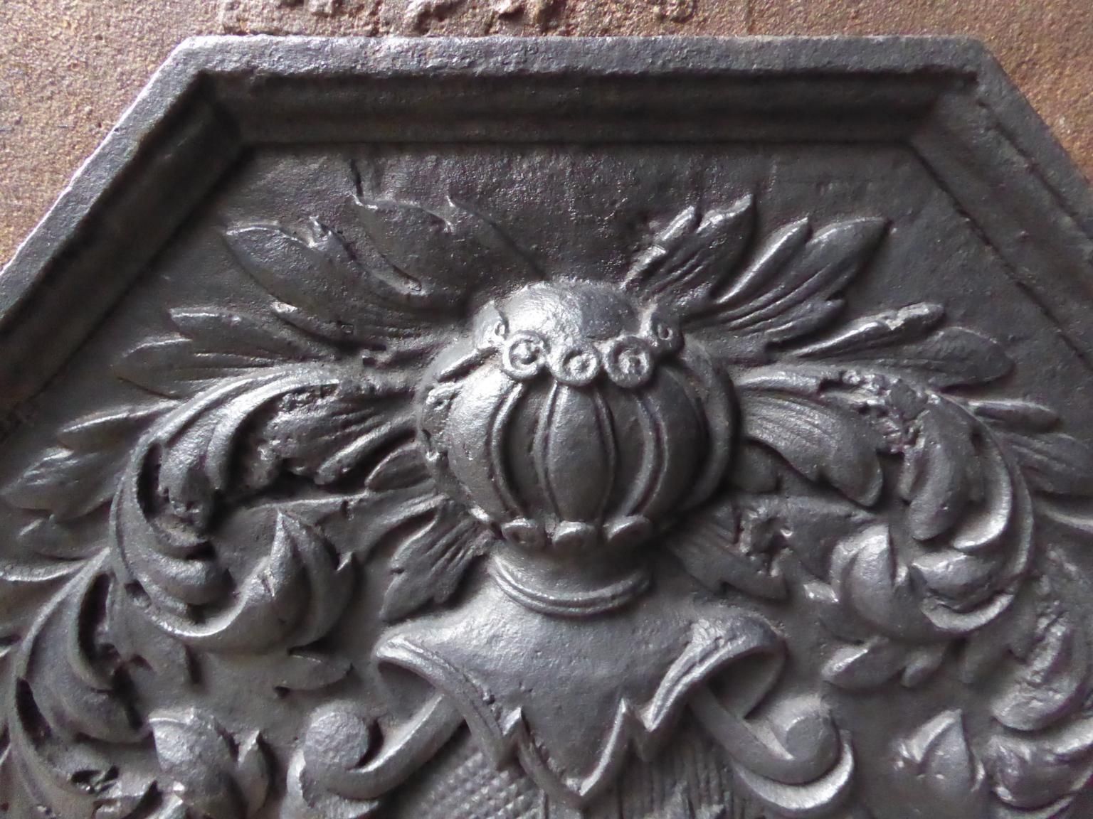 French Louis XIV 'Coat Of Arms' Fireback / Backsplash, 17th Century photo Home Fixtures