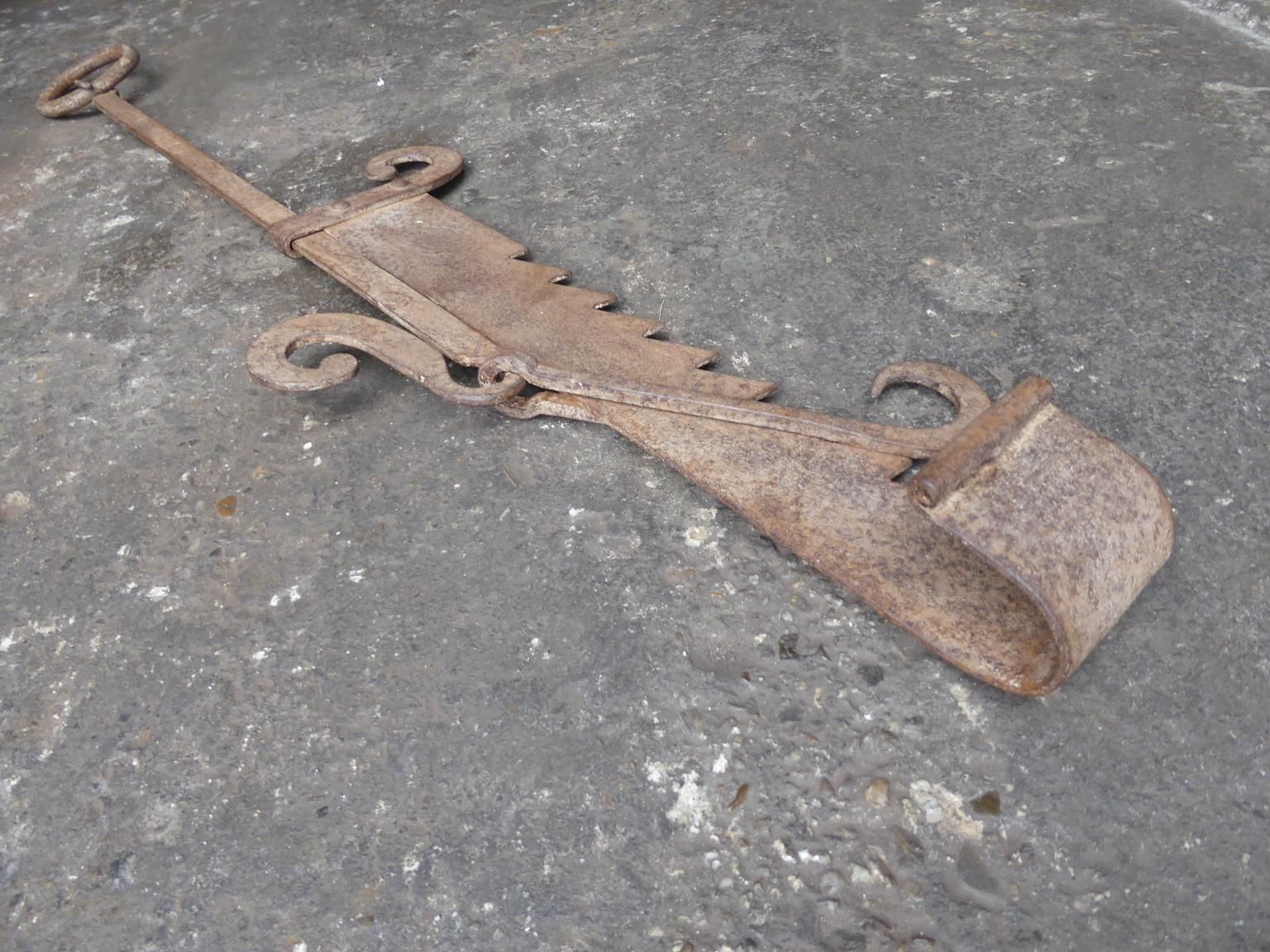 18th Century French Fireplace Trammel Or Hanger photo vinterior