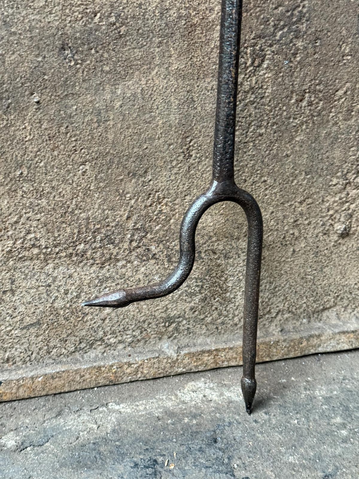 Exceptional Hand Forged Dutch Fire Poker photo Home Fixtures