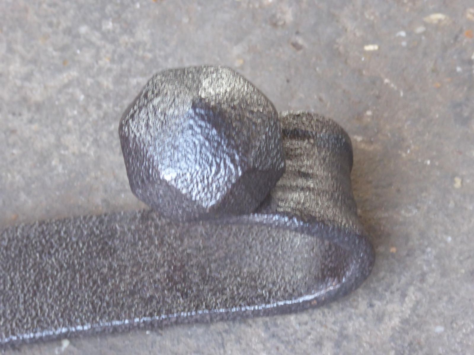 photo furniture 18th Century Dutch Fireplace Trammel Or Pot Hanger