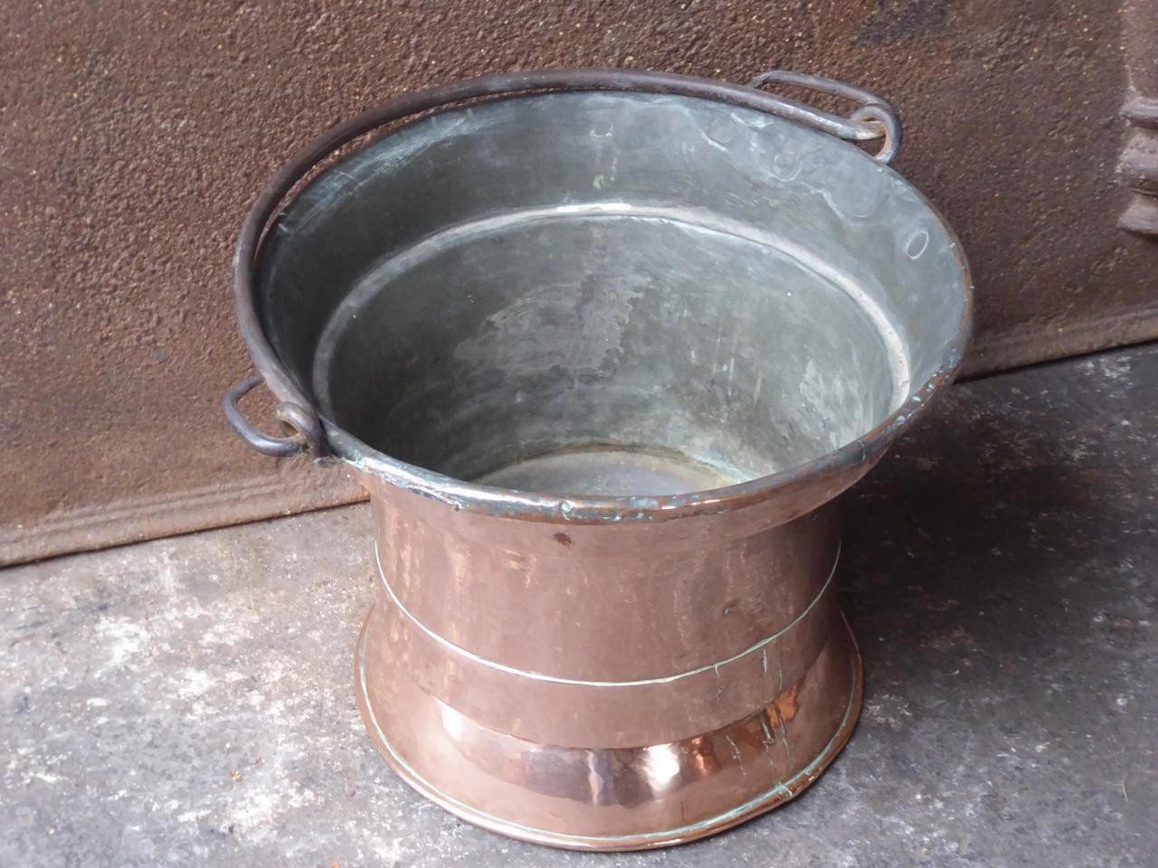 18th Century French Polished Copper Log Holder Or Log Basket photo for sale