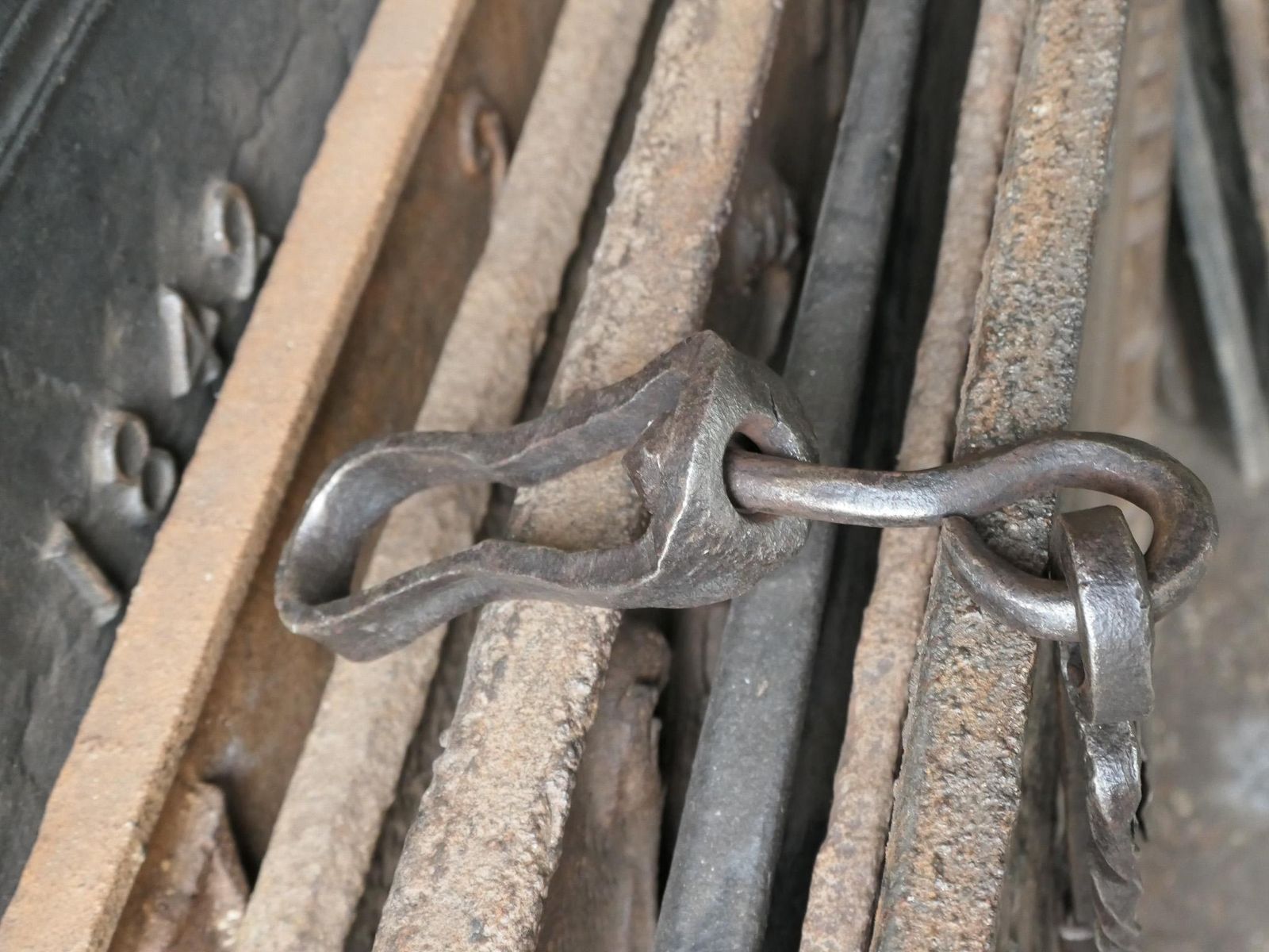 17th Century French Fireplace Trammel Or Pot Hanger photo vinterior