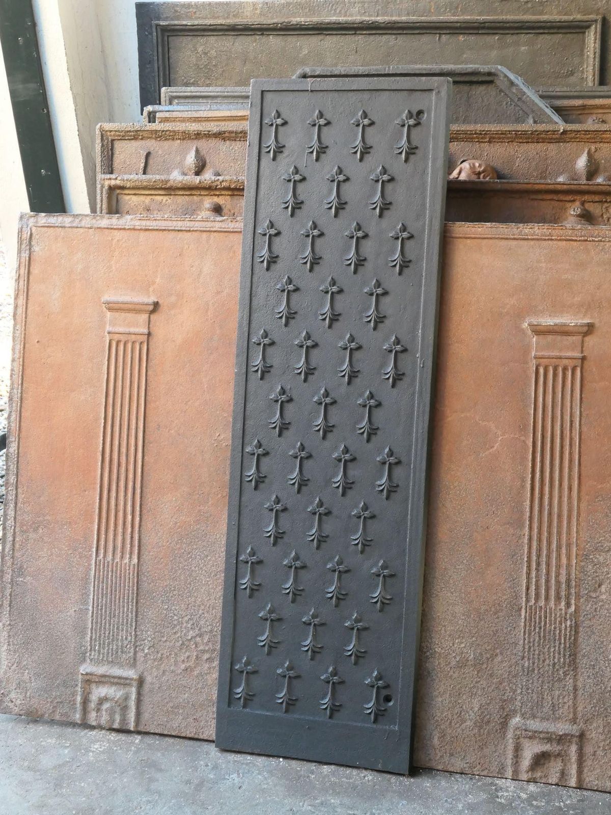 Louis XV Style Fireback / Backsplash, 20th Century photo Home Fixtures