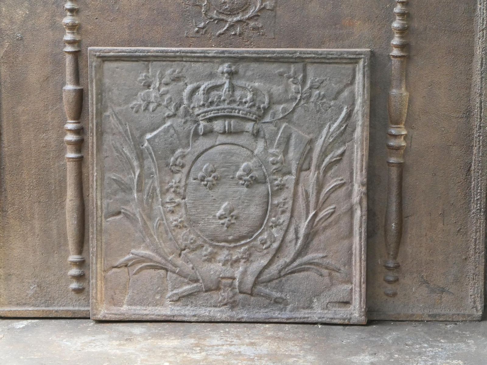 French Louis XV Style 'Arms Of France' Fireback / Backsplash photo furniture