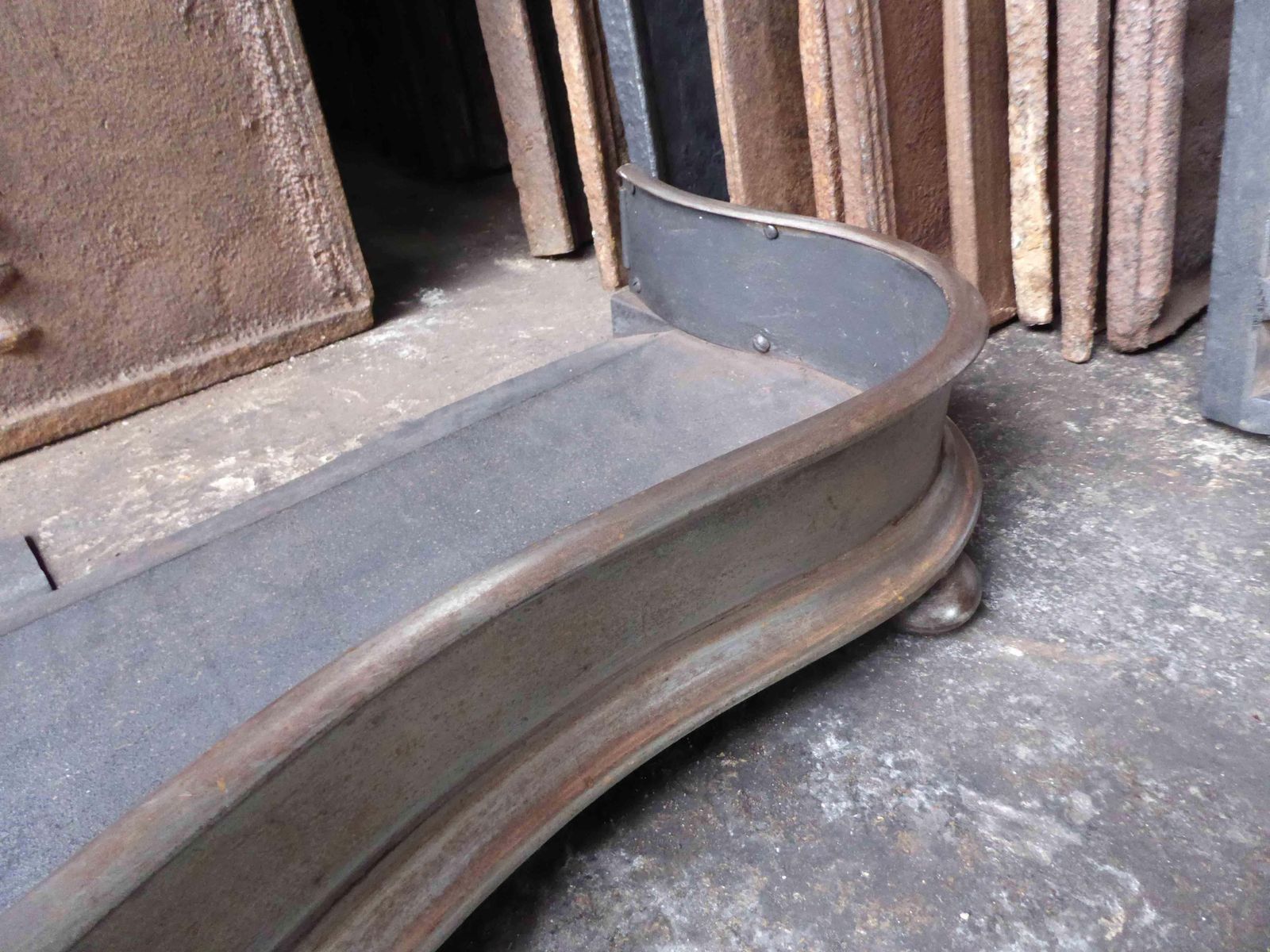 19th Century Victorian Period Fireplace Fender Or Fire Fender photo vinterior