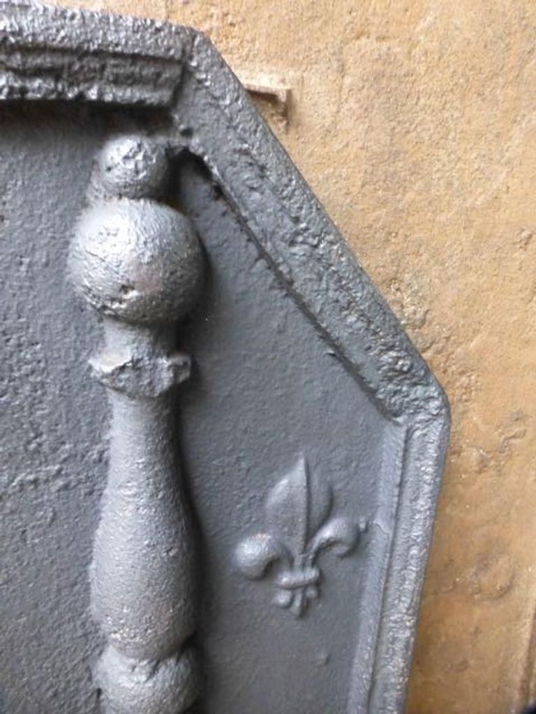 18th Century French Fireback / Backsplash With Pillars And Fleur De Lys photo Home Fixtures