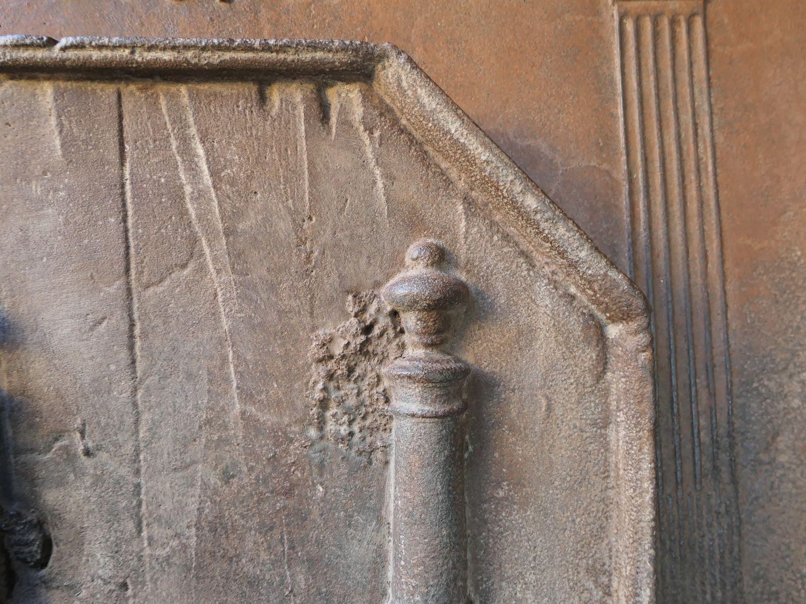 French Fireback / Backsplash With Pillars Of Hercules, 17th 18th Century photo vinterior