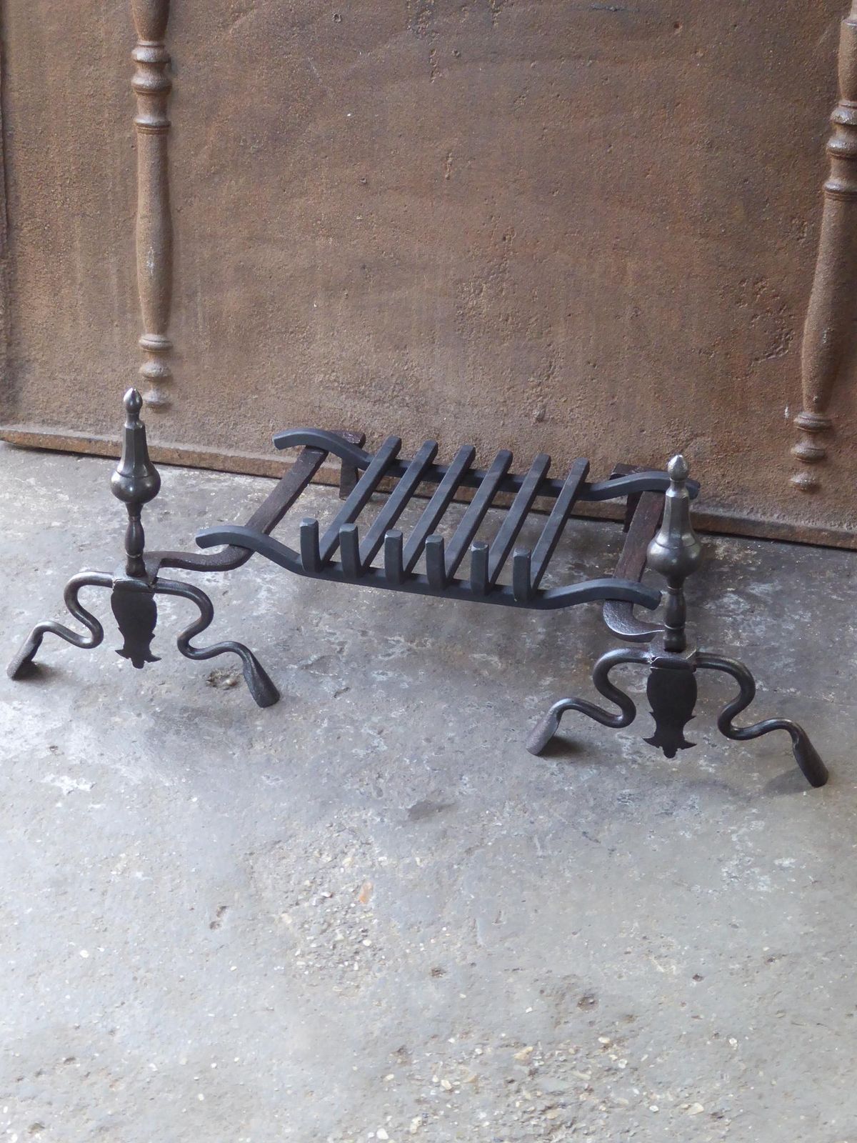 Antique French Louis XV Fire Grate, Fireplace Grate, 18th Century photo vinterior