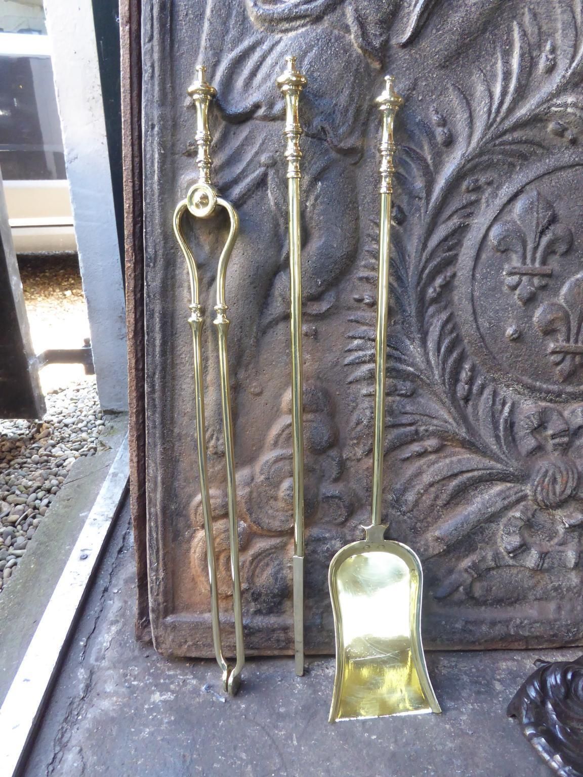 photo furniture English Set Of Fireplace Tools, Victorian Companion Set, 19th Century
