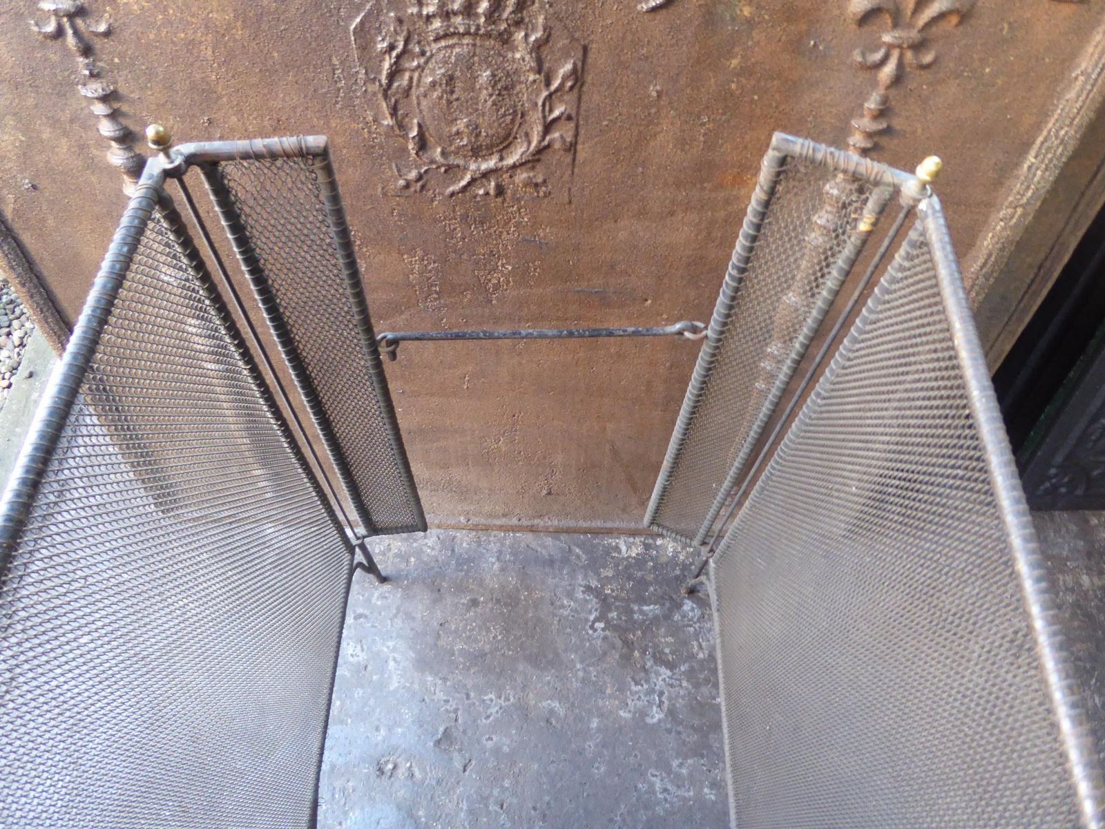 photo vinterior Antique French Napoleon III Fireplace Screen Or Fire Screen, 19th Century