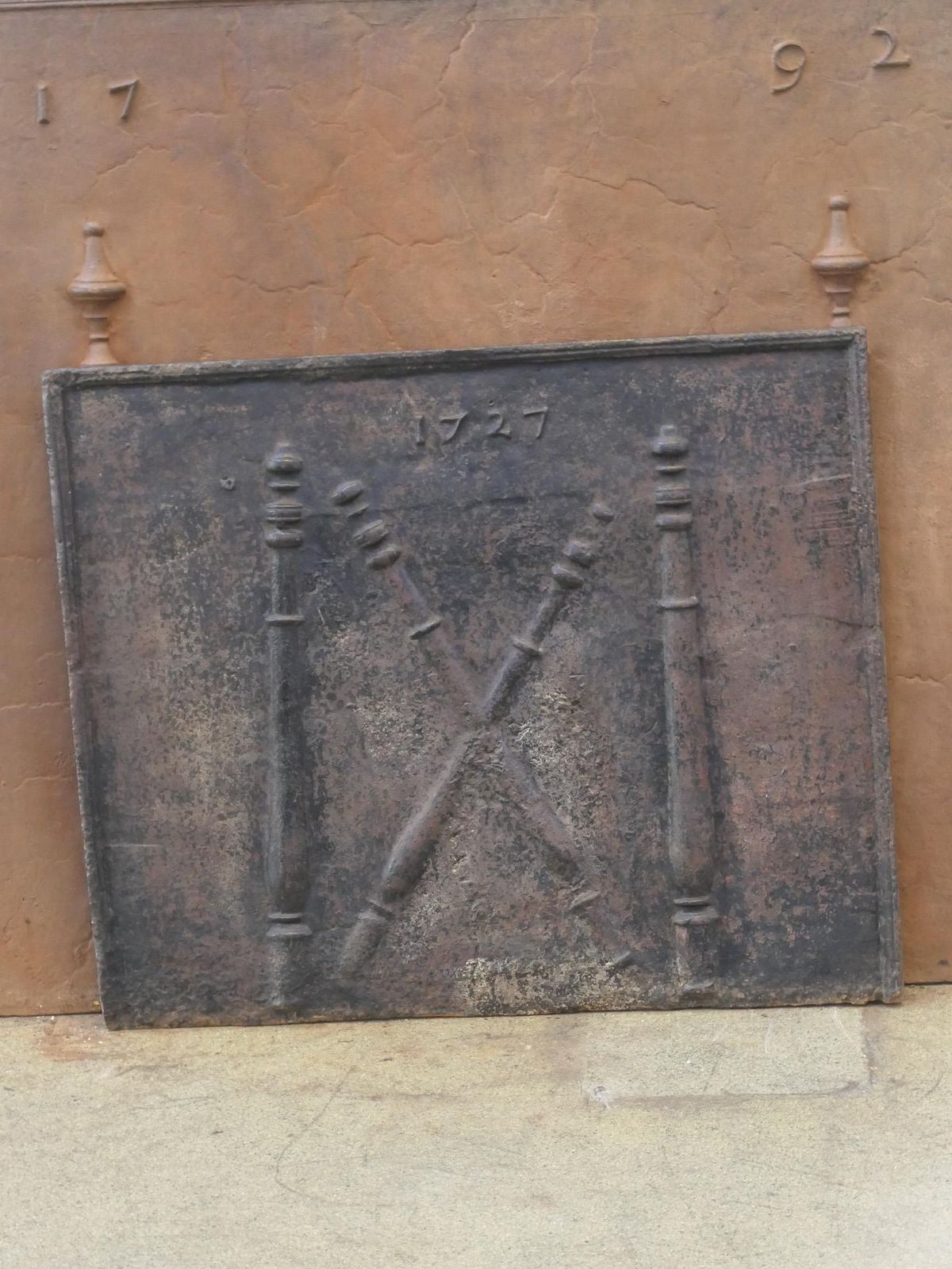 photo furniture Louis XIV Period 'Pillars With Saint Andrew's Cross' Fireback / Backsplash