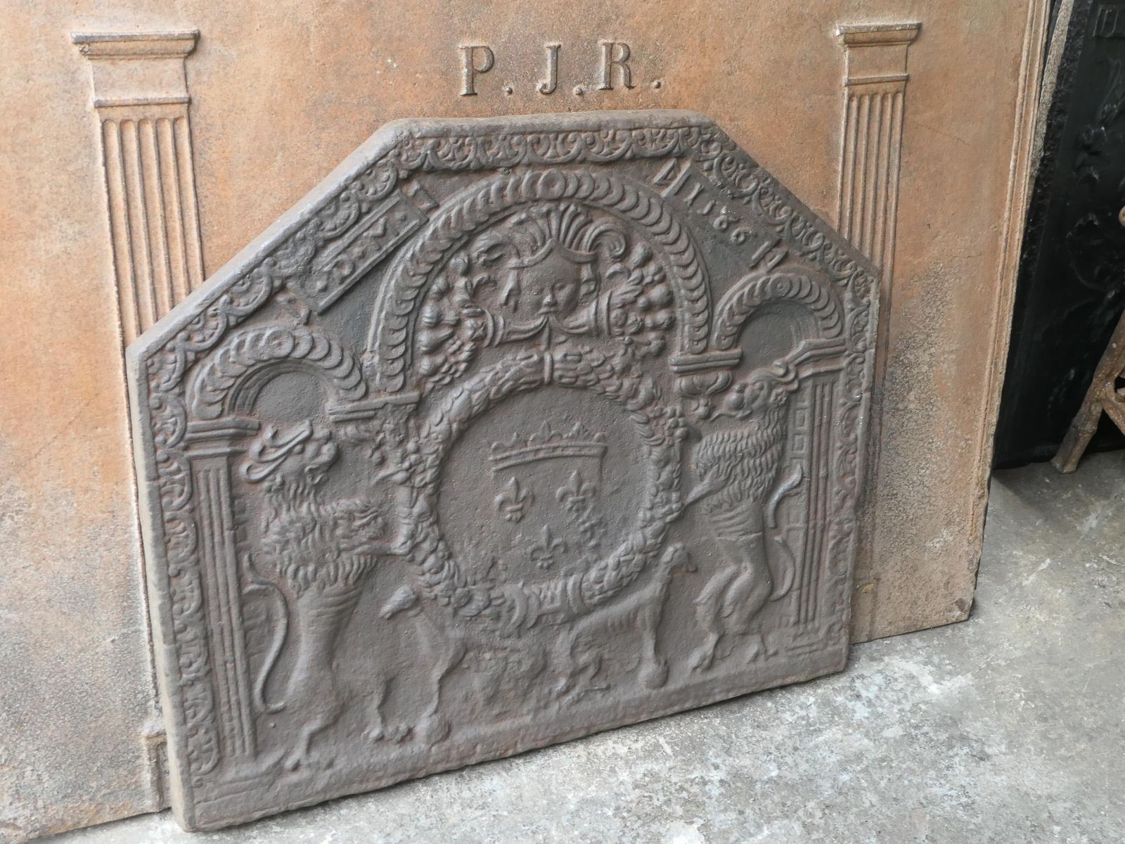 French Louis XIII Style 'Arms Of France' Fireback / Backsplash photo vintage