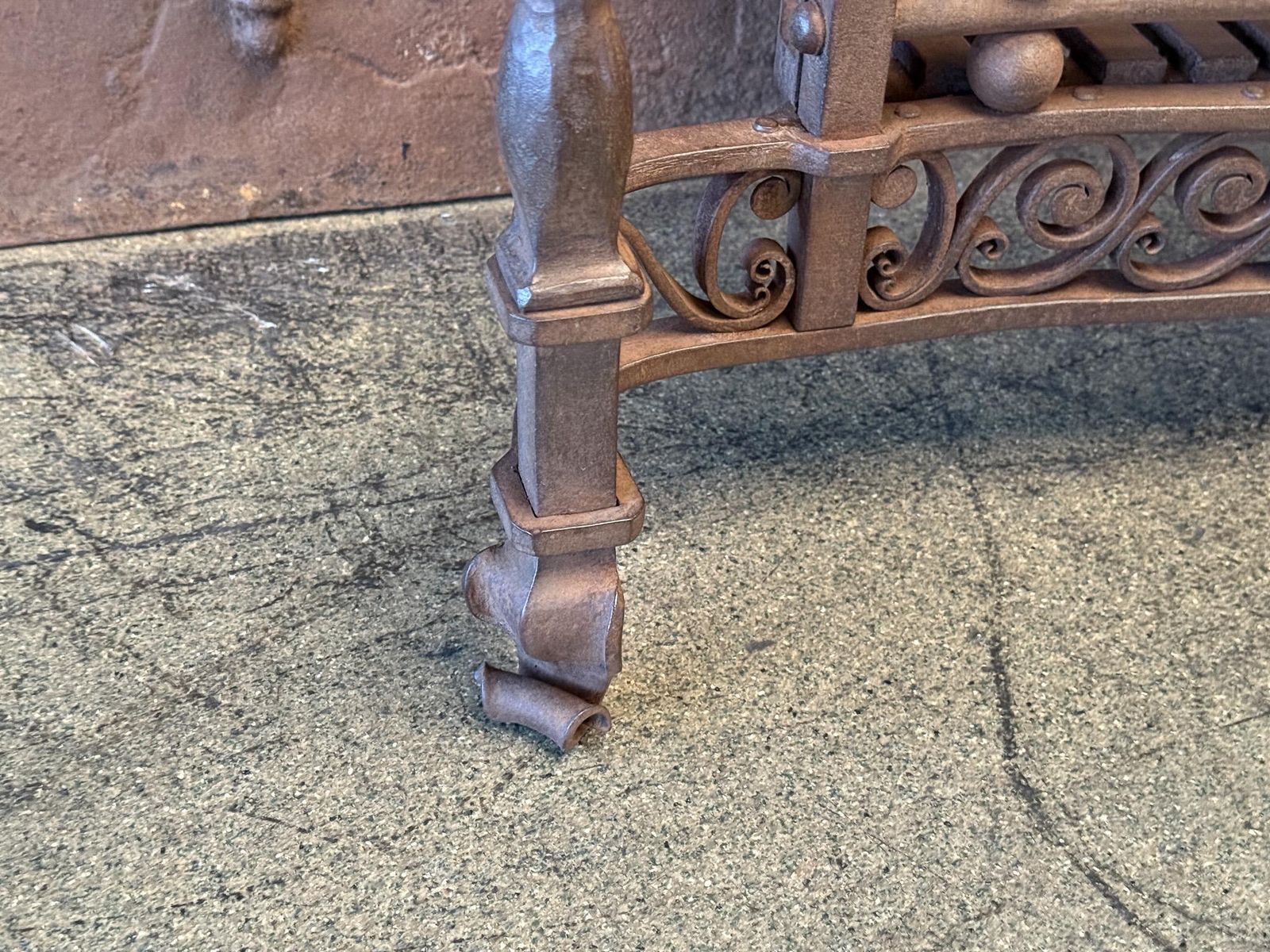 photo vinterior Art Nouveau Period 'Ringlever' Fireplace Log Grate, Early 20th Century