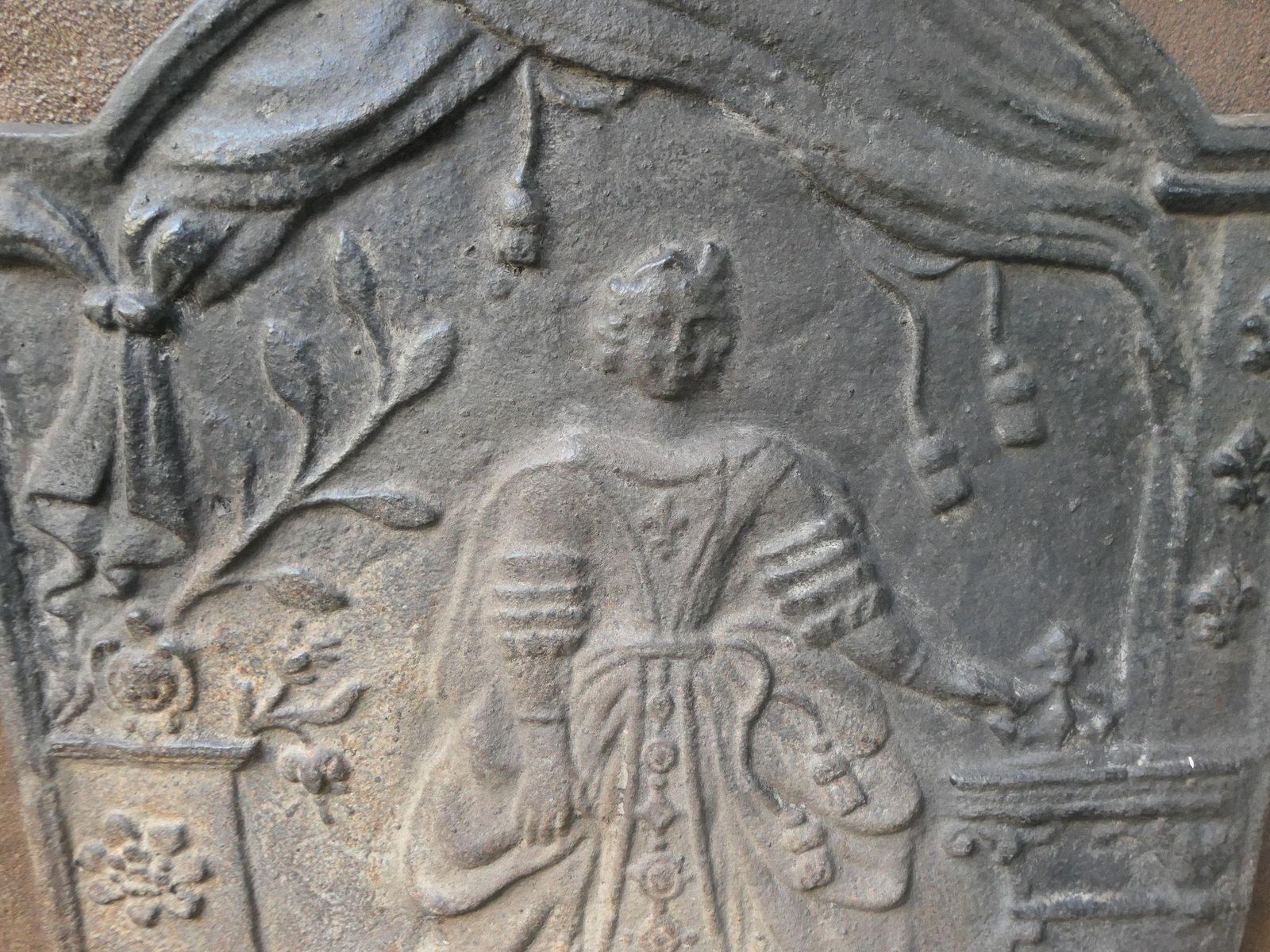 20th Century 'Marie Leszczyńska' Fireback / Backsplash photo vinterior