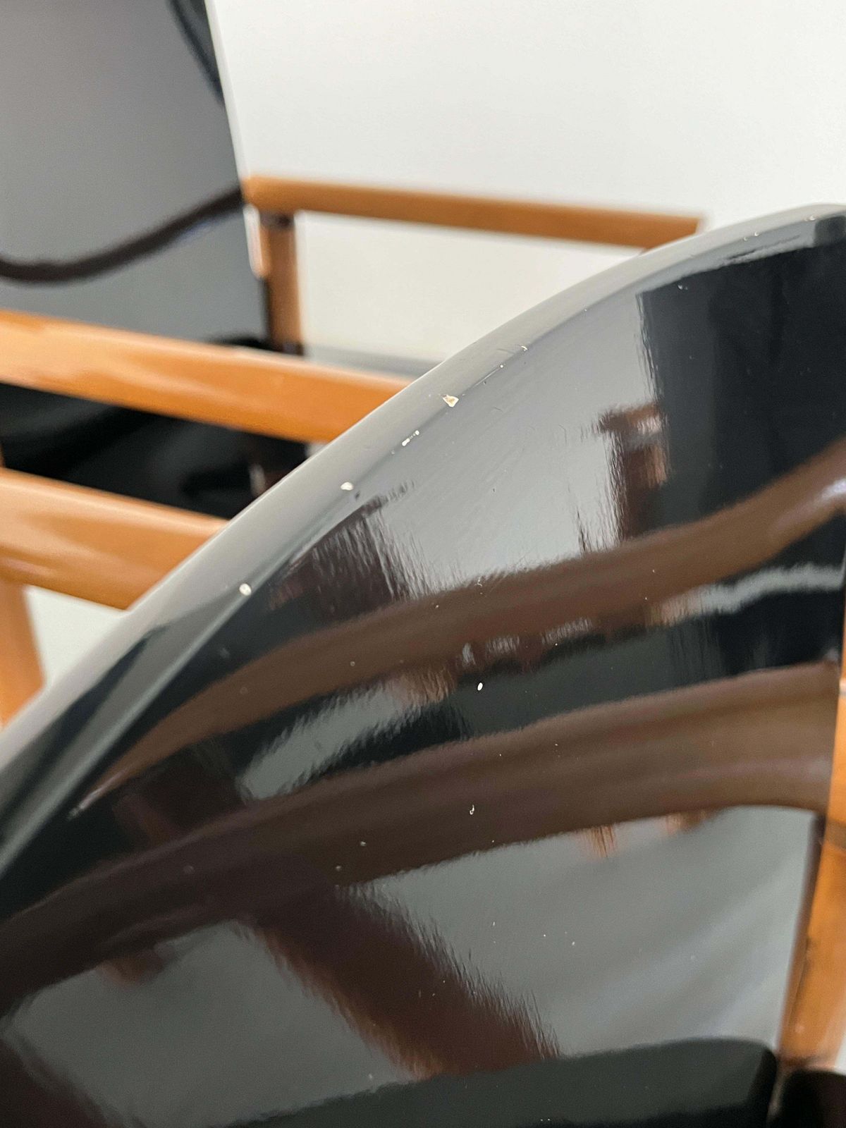 photo vintage 1 Of 6 Elegant Modernist Armchairs In Dark Gloss Finish, Attributed To Artelano