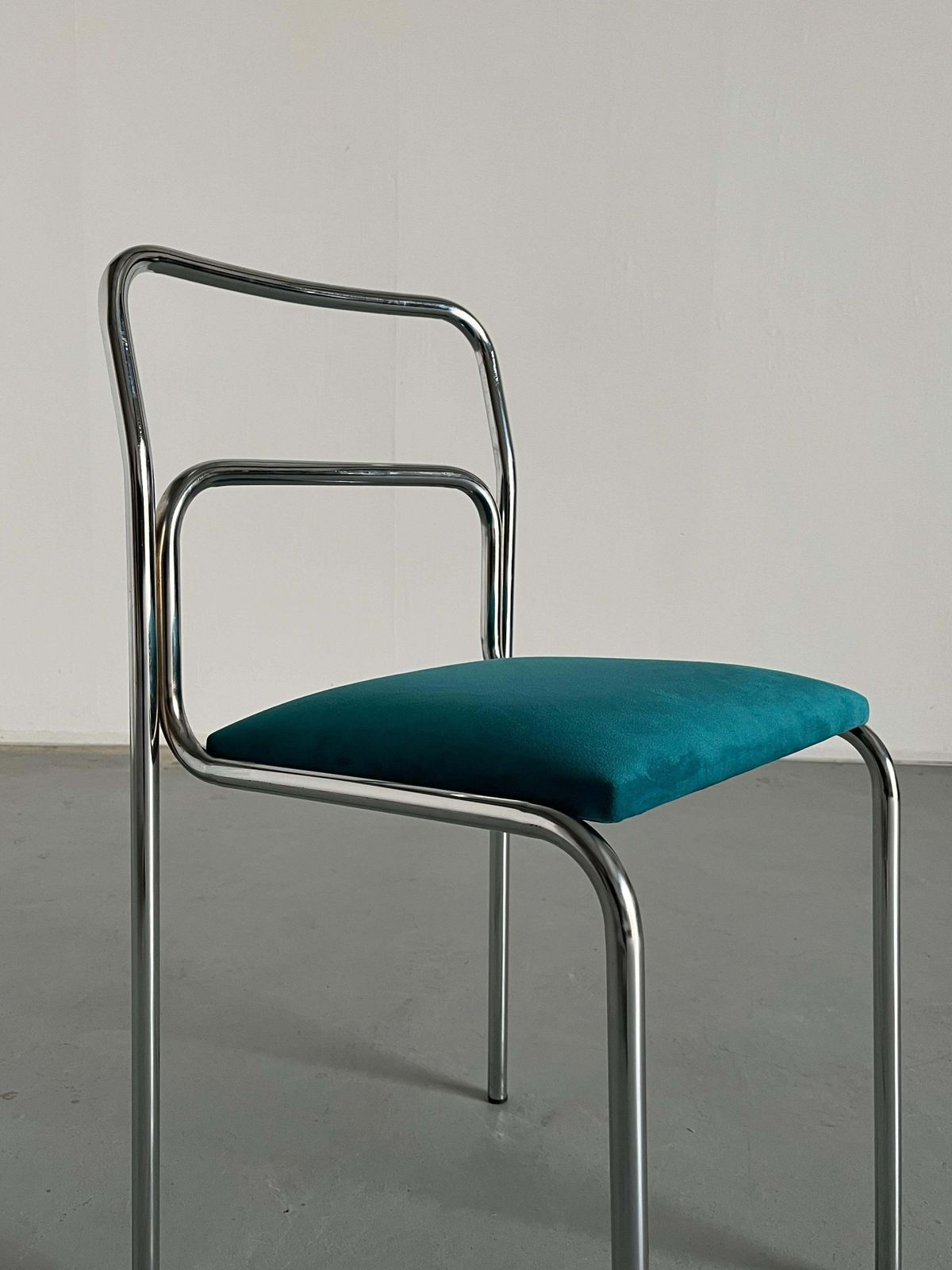 Vintage Italian Bauhaus Chrome Tubular Steel And Green Velvet Chairs, 80s photo Furniture