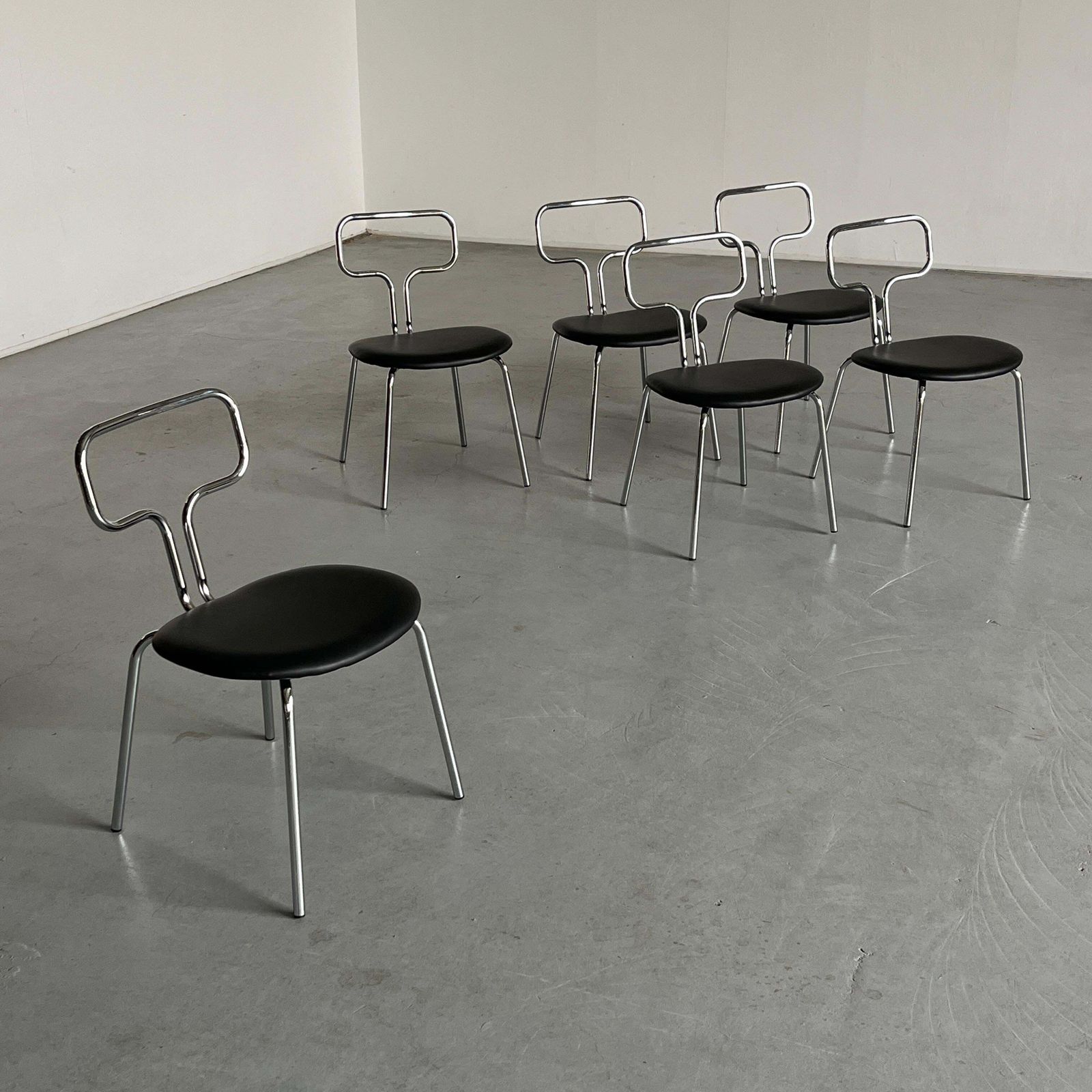Bauhaus Design Curved Chrome Tubular Steel And Faux Leather Dining Chairs photo for sale