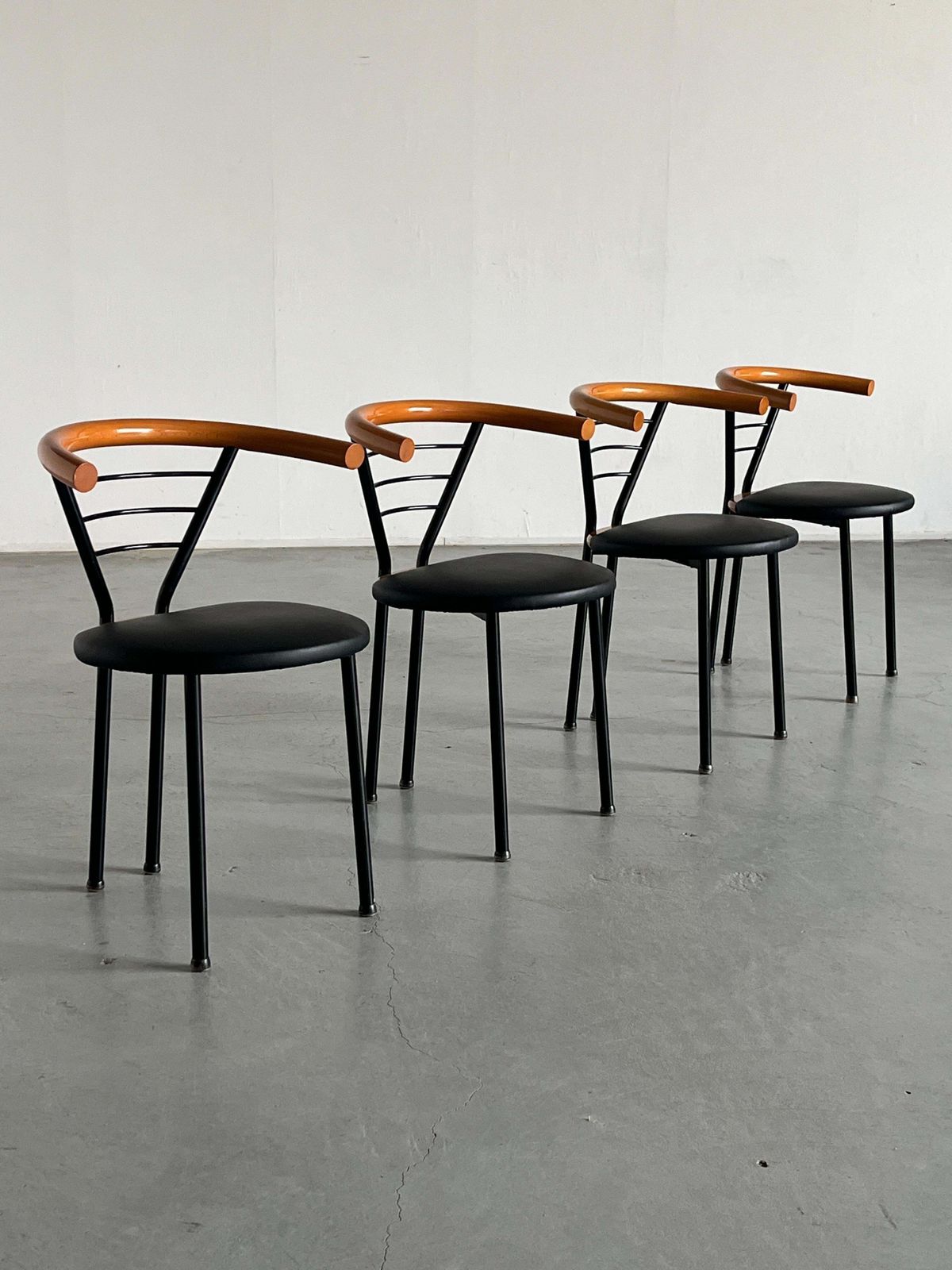 Set Of 4 Vintage Postmodern Geometrical Armchairs, Sculptural Memphis Style, 90s photo vinterior