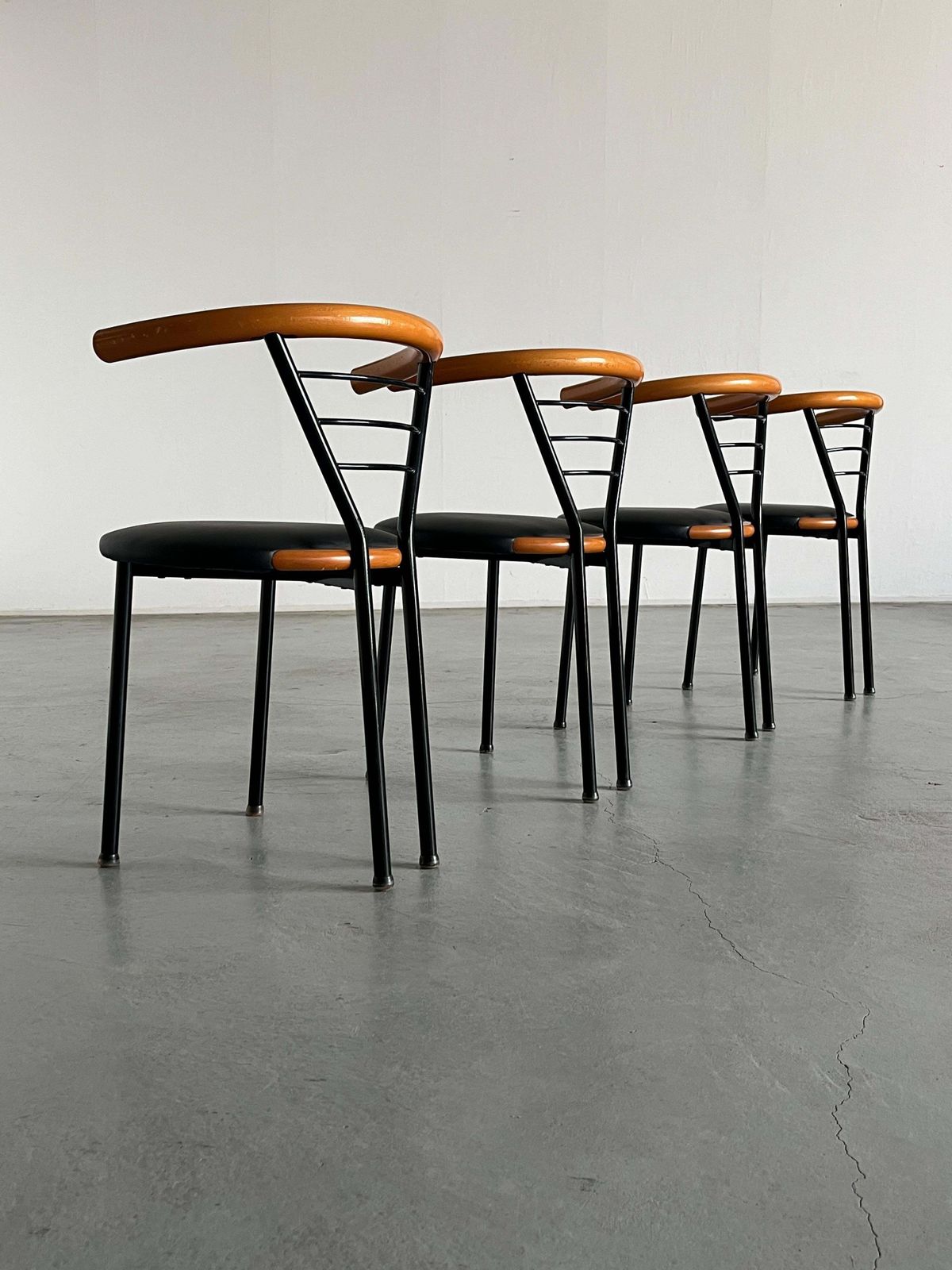 Set Of 4 Vintage Postmodern Geometrical Armchairs, Sculptural Memphis Style, 90s photo vintage