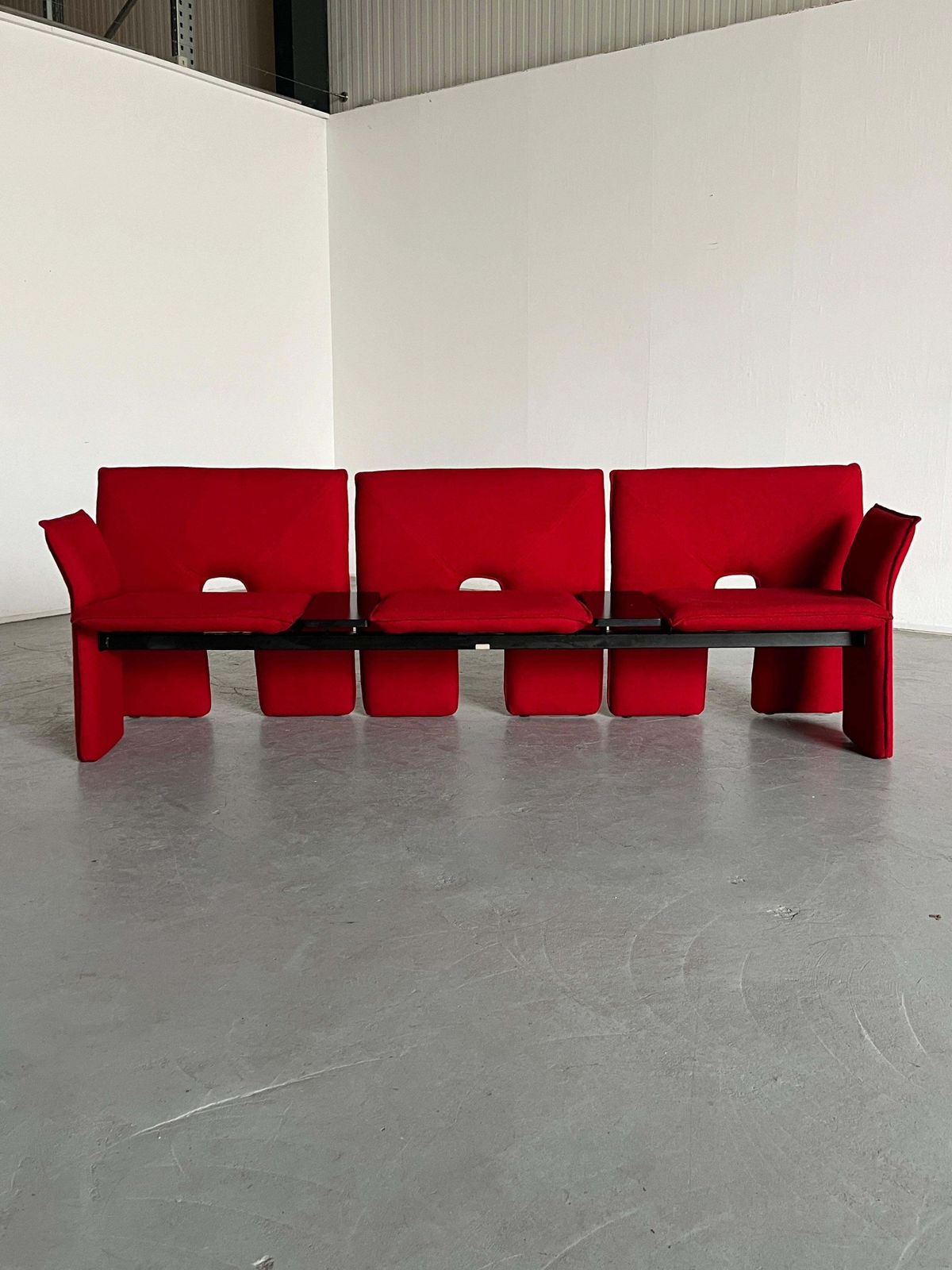 Vintage Postmodern Three Seater Sofa In Red Wool And Black Metal, 1980s Italy photo Furniture