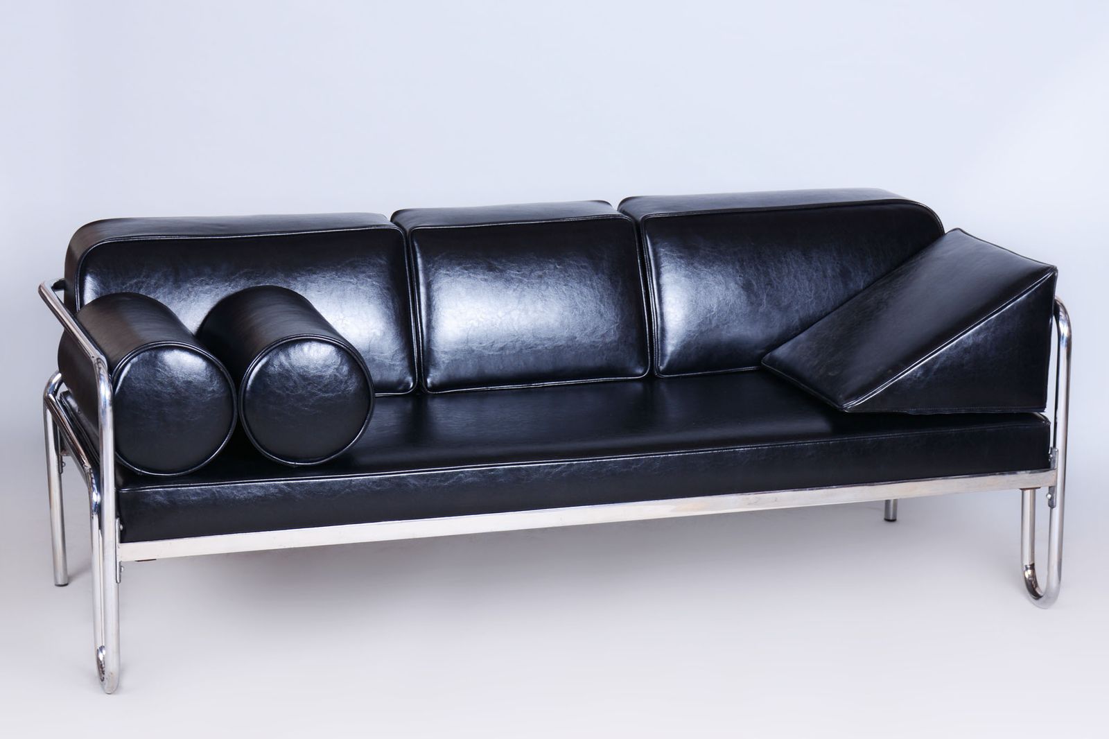 Restored Bauhaus Sofa, Chrome Plated Steel, High Quality Leather, Czech, 1930s